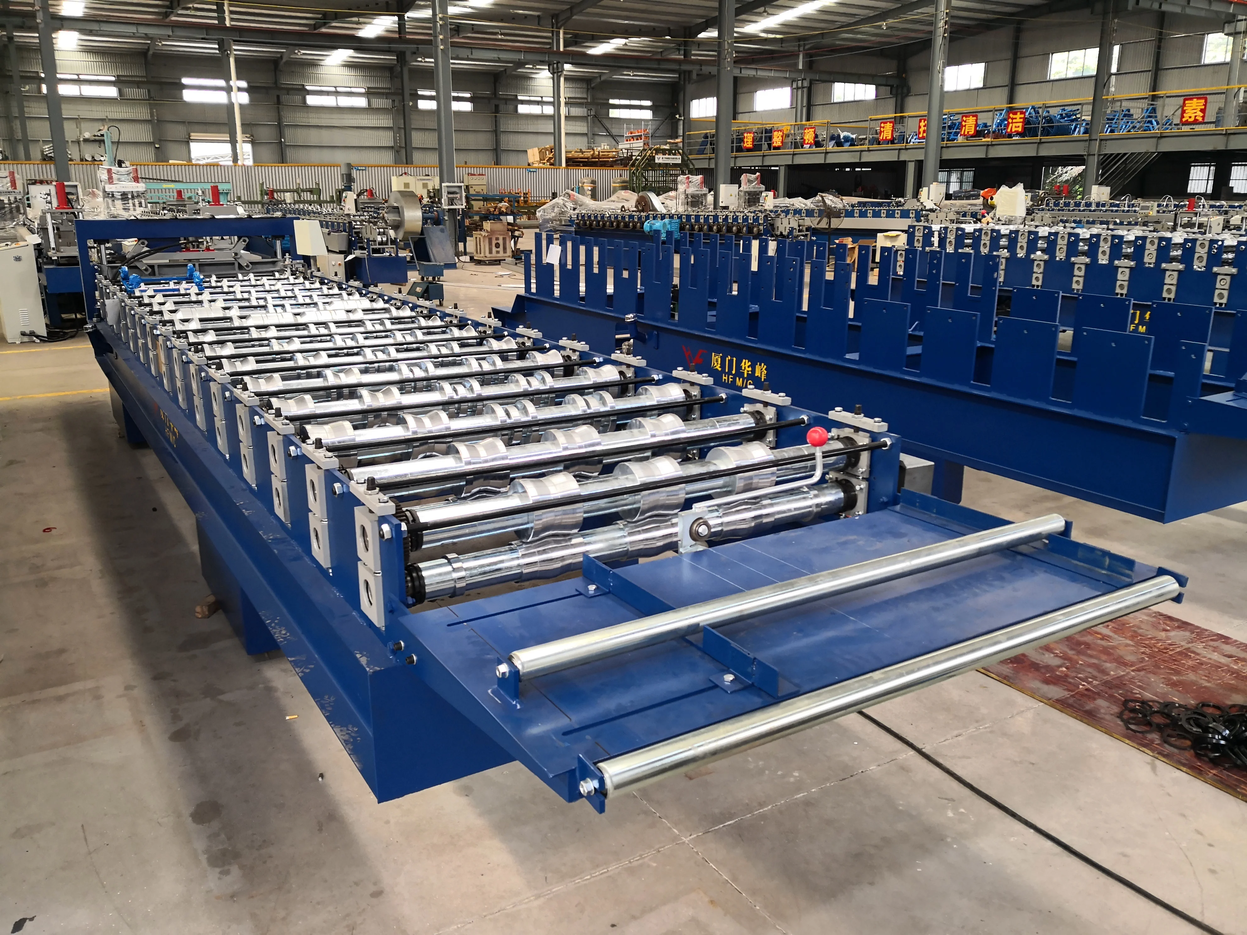 Машина для формирования металлических кровельных листов машин железного листа IBR плитка по изготовлению кровельной панели профилегибочная машина