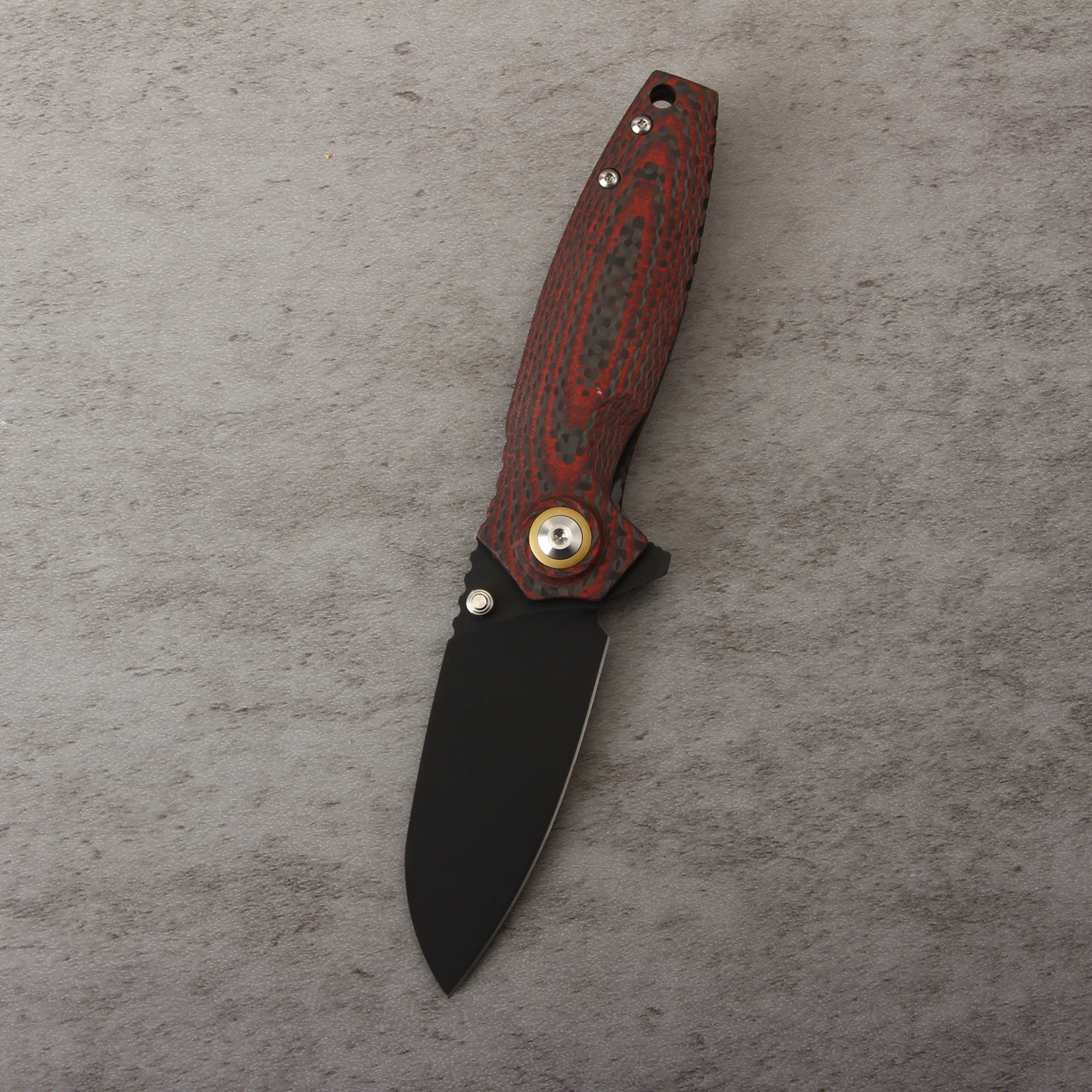 2022 New Arrival Unique Carbon Fiber G10 Handle PVD Coating 14C28N Blade EDC Pocket Folding Knife