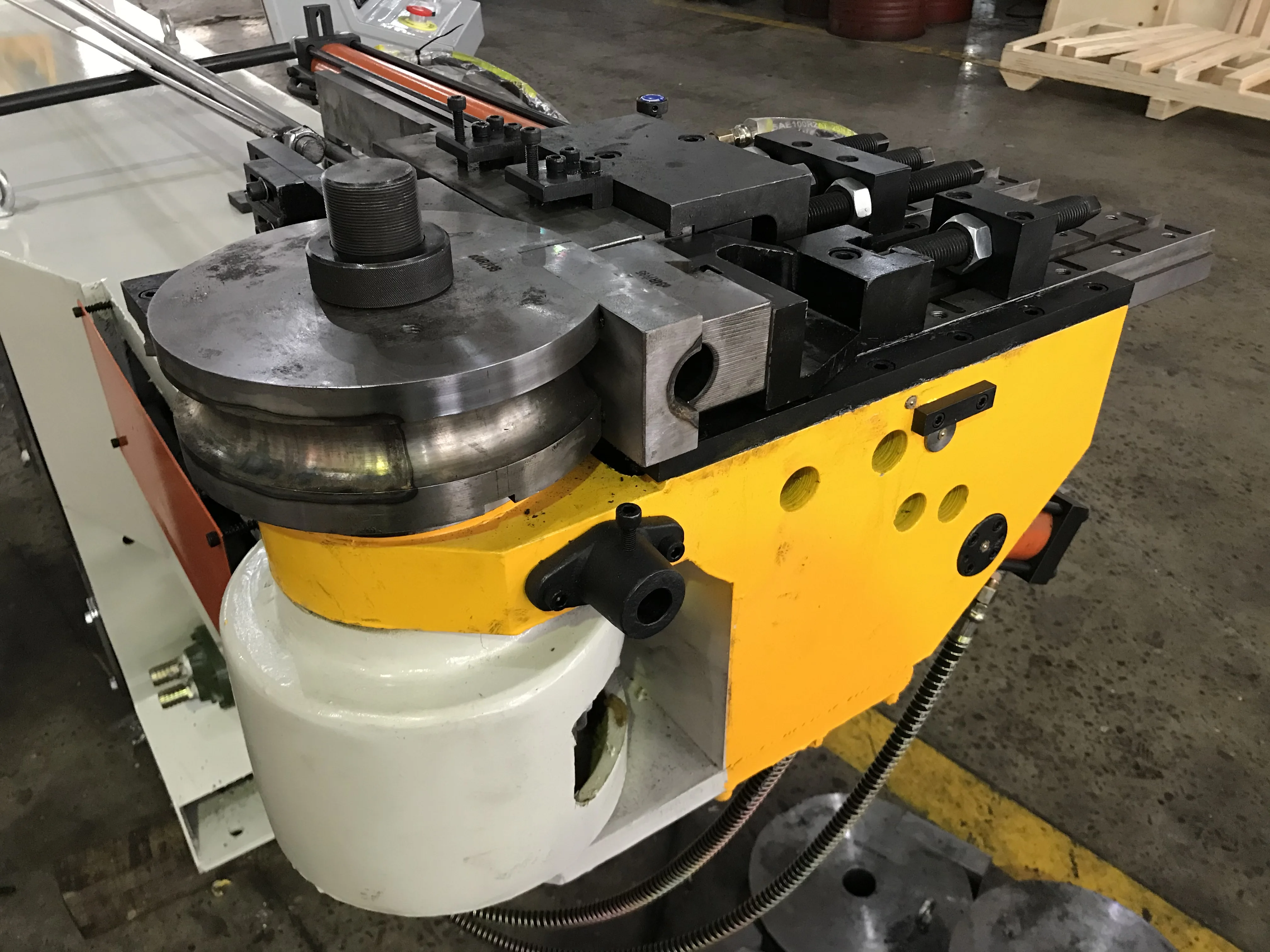 Manufacturer Wholesale Electrical Hydraulic Cnc Pipe Bender Machine