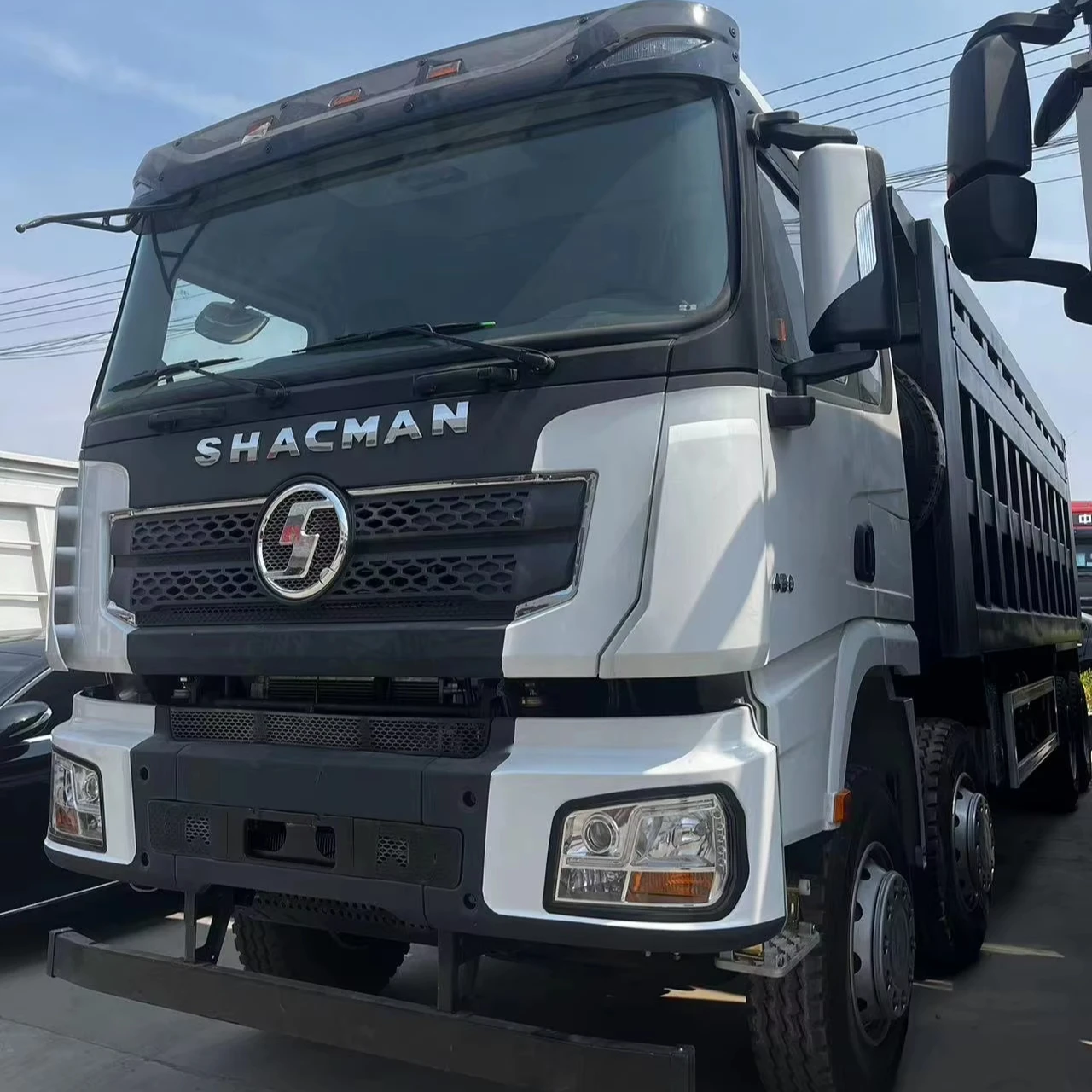 Sinotruck  Shacman 12wheel dump trucks 8X4 dump truck