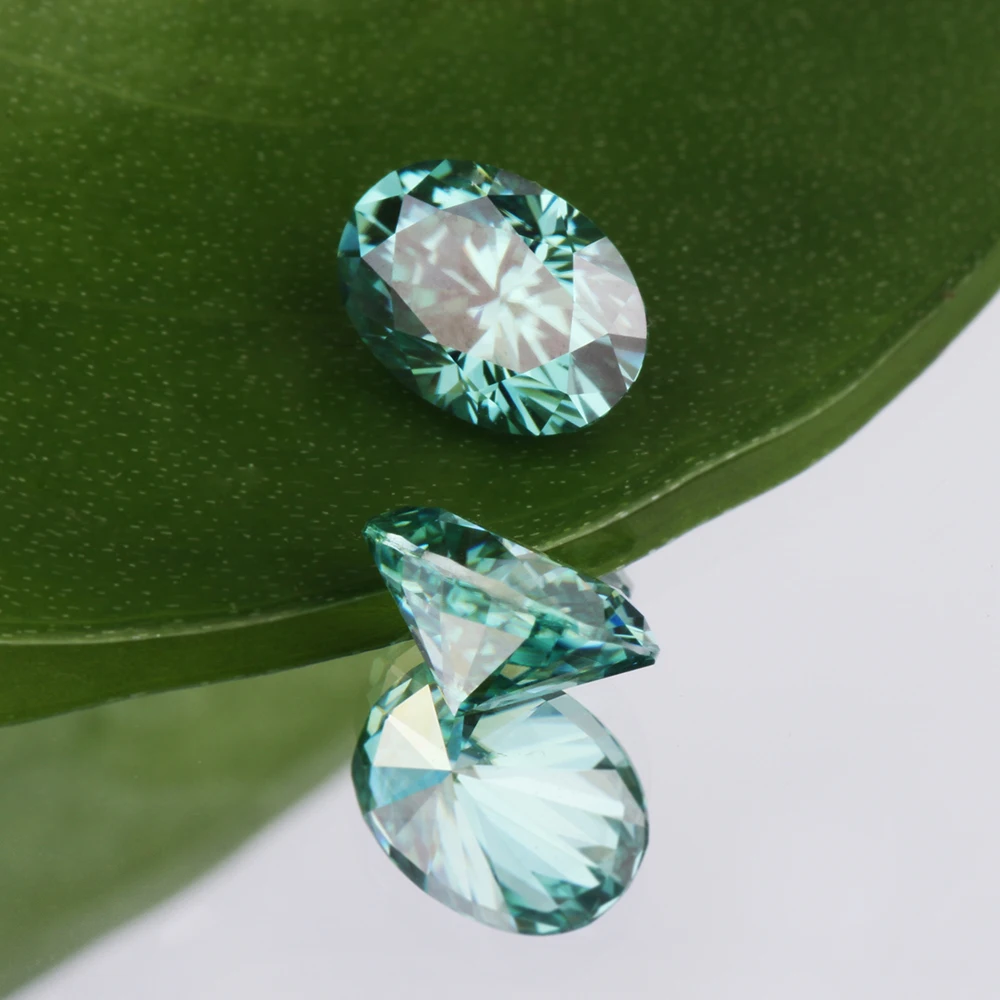 Wholesale VVS1  Oval  Cut  Green  Mossanite 4x6mm-10x14mm  Moissanite Diamond