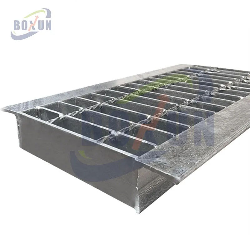 Customized size hot-dip galvanized corten steel grating metal rainwater drain grates driveway serrated flat bar drain cover