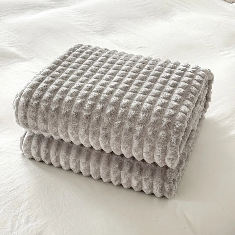 2024 New Thickened Wide Drawn Blanket Cut Floral Faux Rabbit Fur Throw Blanket Milk Flannel Cover Blanket Wholesale