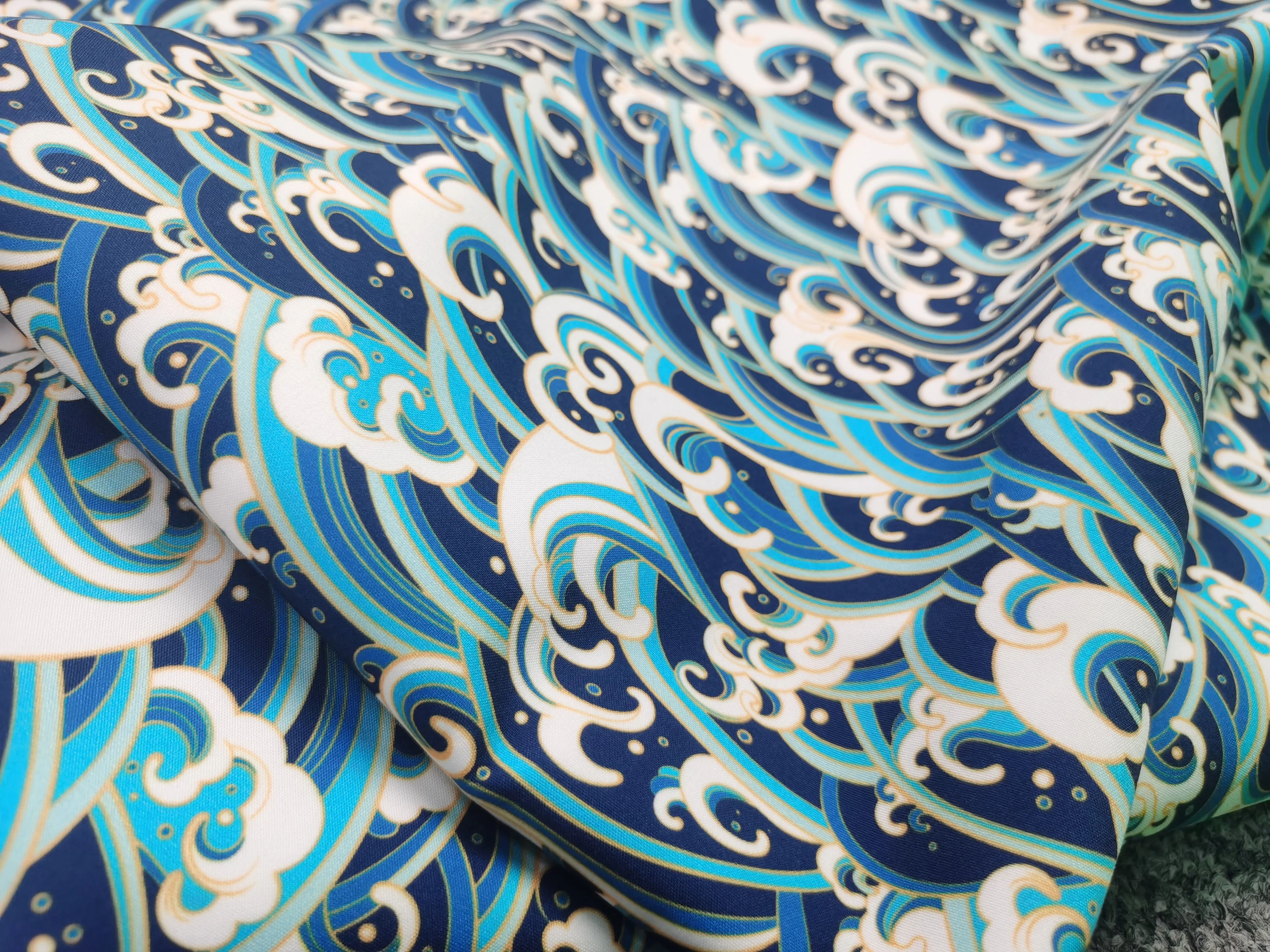 Softshell fabric 4 ways stretch bonded fleece soft shell fabric for outdoors jacket softshell fabric suppliers