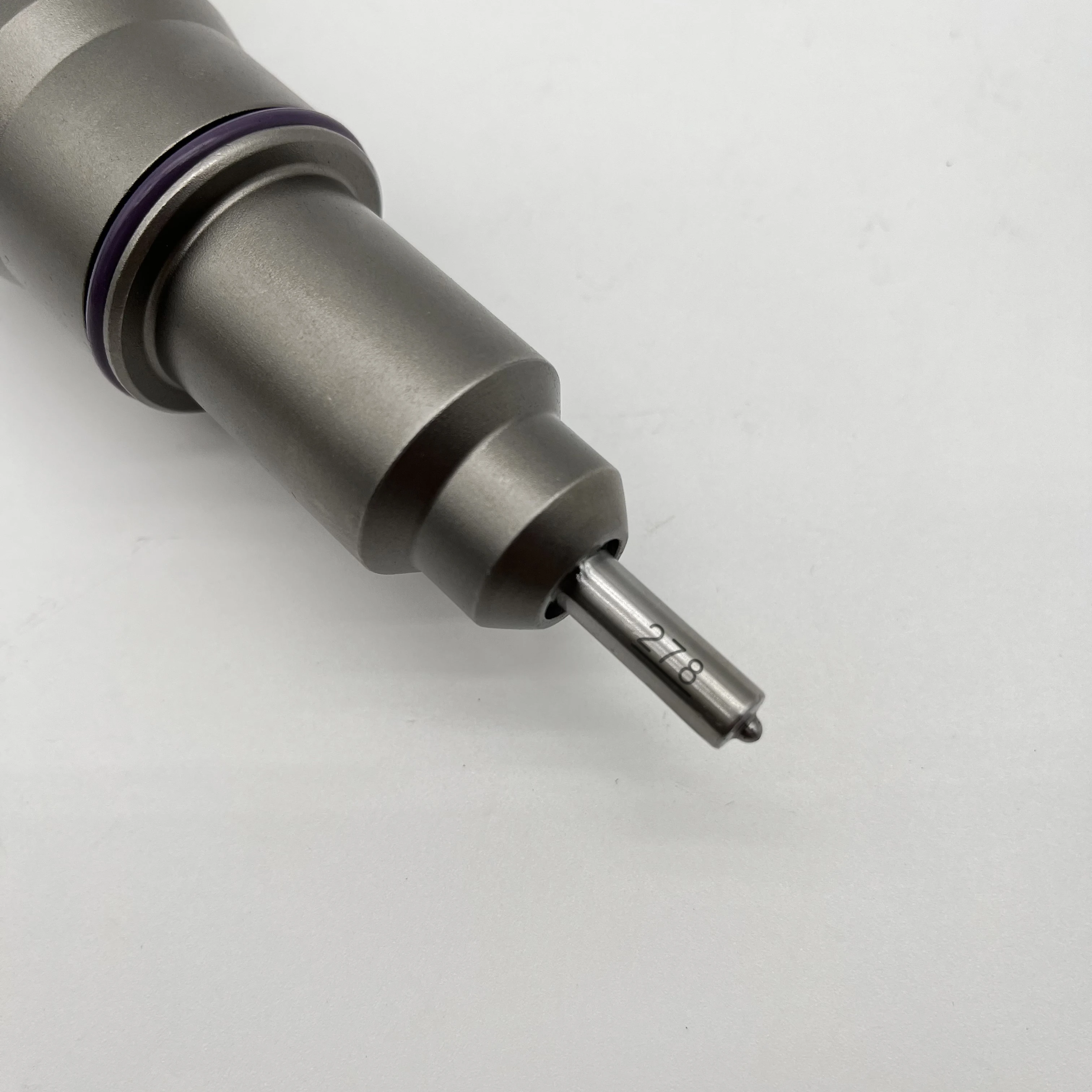 4 PINS diesel  fuel injector 21246331 BEBE4F00001 BEBE4F03001 for VOLVO USA MD11