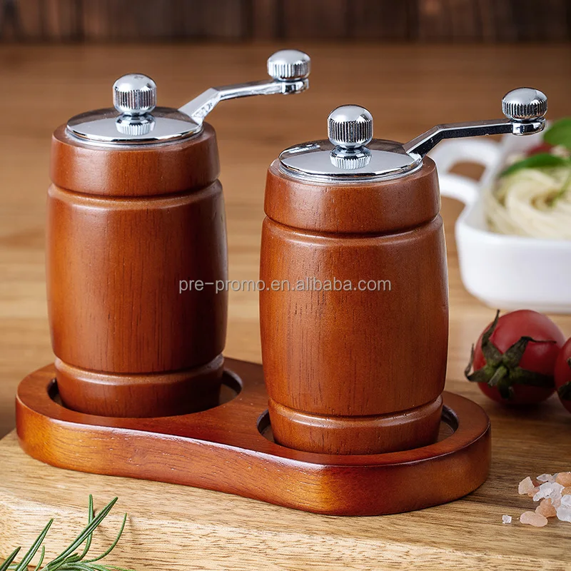 Wholesale Stocked Kitchenware 2pcs Zinc Alloy & Wooden Barrel Hand-Operated Pepper Mill