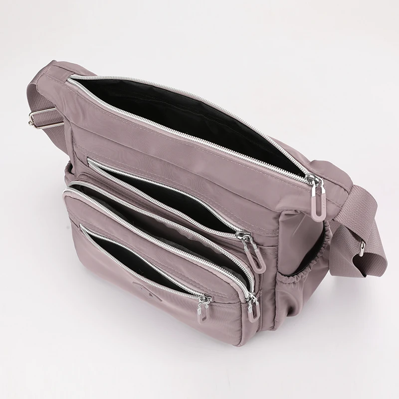 Женская сумка-мессенджер