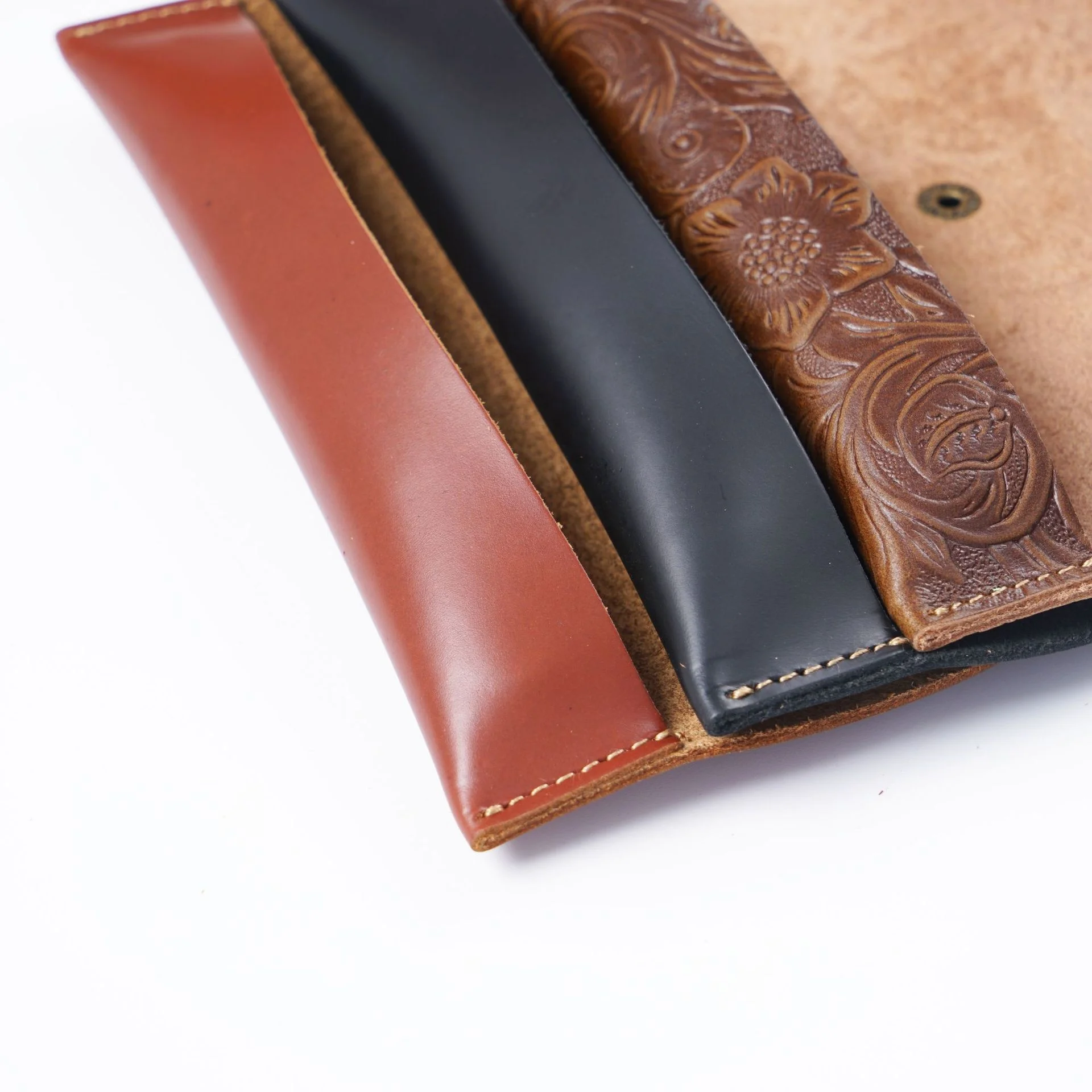 Valentine gifts 2020 oil leather patterns roll up pen case  pencil organizer for men and women