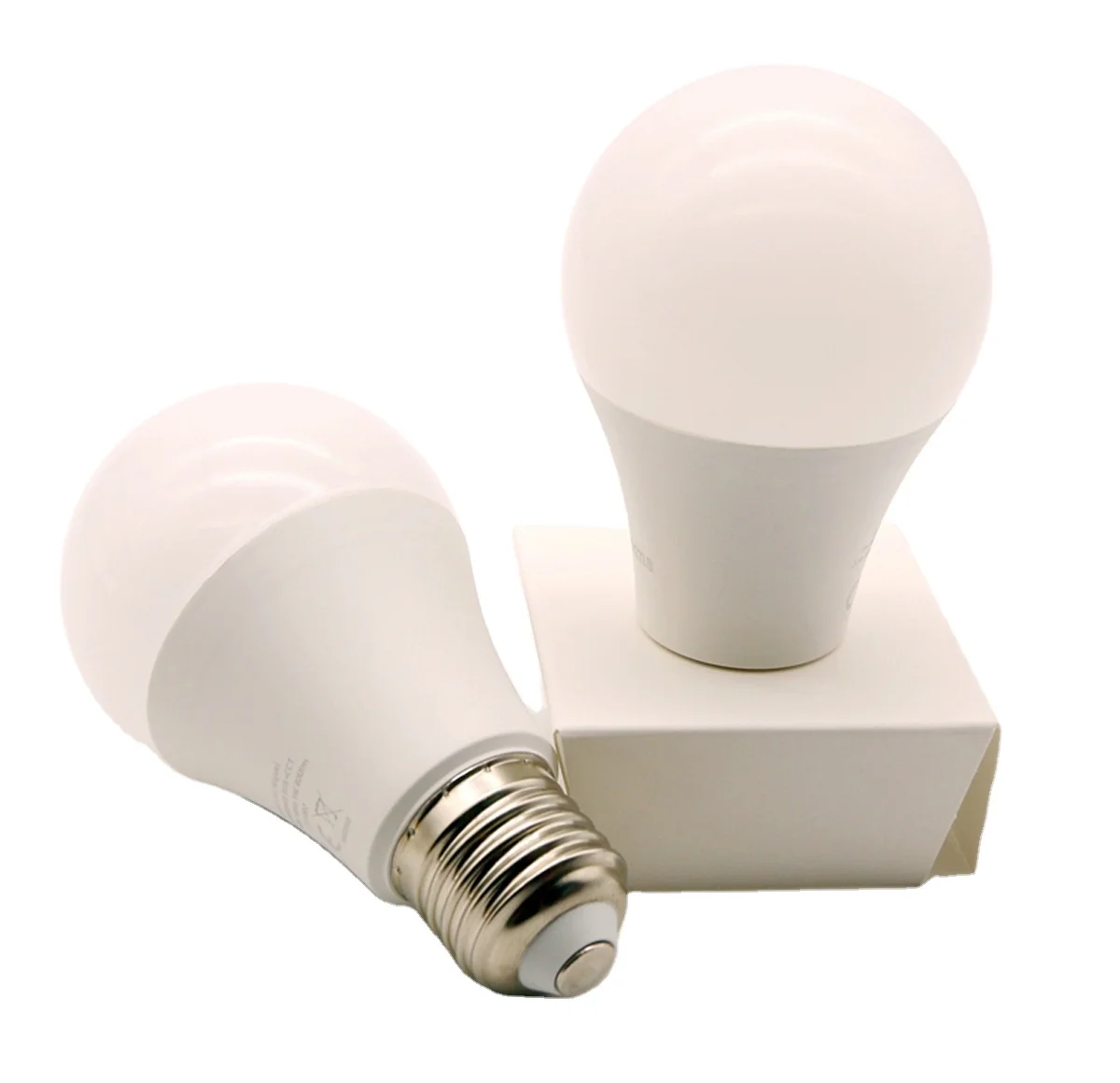 New Tuya app control color changing Music Bulb Lighting Lamp 705lm CCT+rgbw led Wifi A60 E27 9w skd smart Bulbs