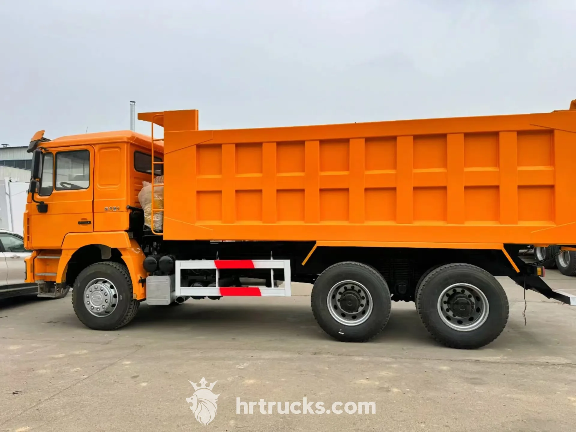 2017 HOWO Used Truck ZZ3257N3847C 6x4 371hp Dump Sinotruck Diesel Heavy Truck RHD with Left Steering New Condition Cheap Sale