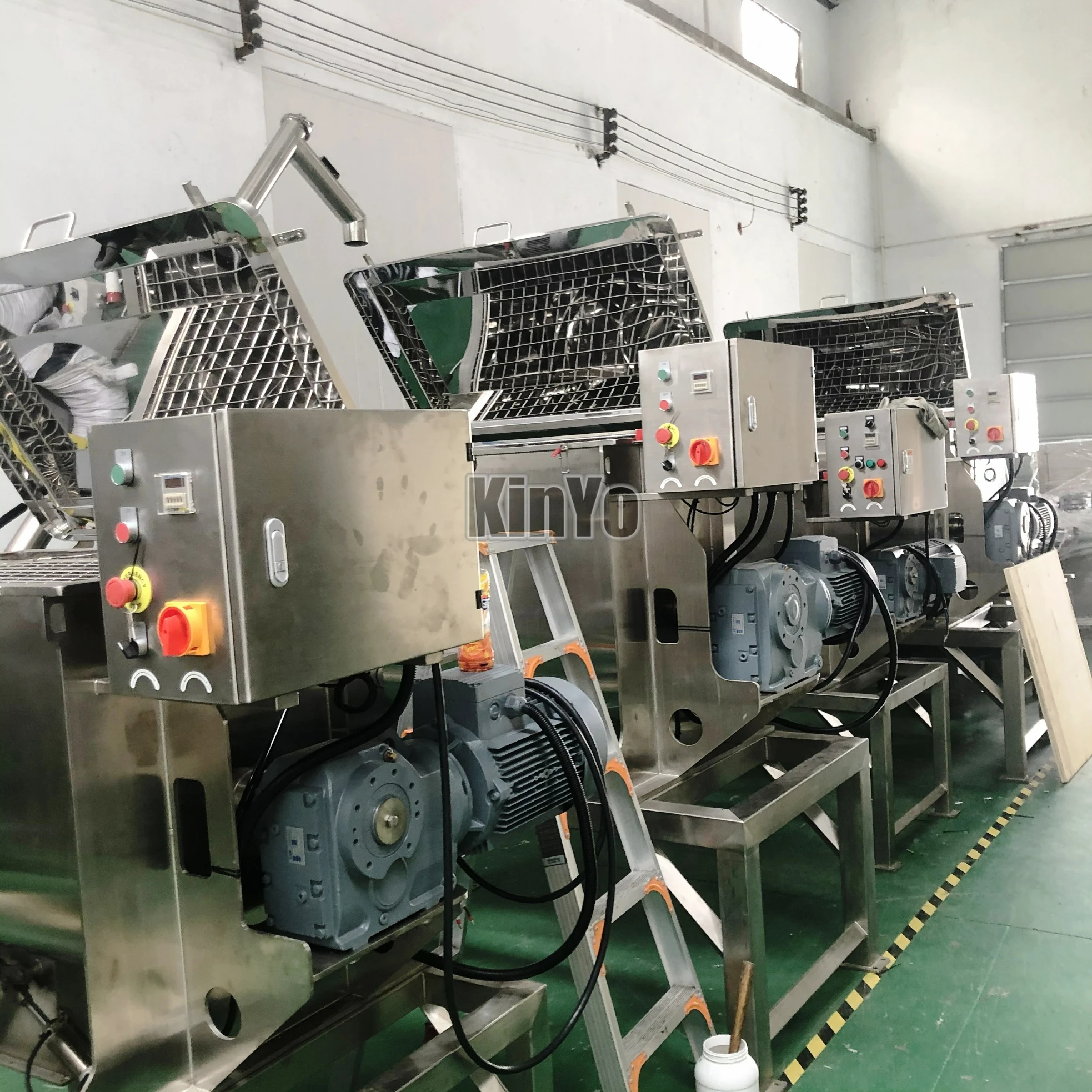 KinYo custom made 100-10000L 10CBM ribbon blending machine stainless steel Industrial Blending Machine