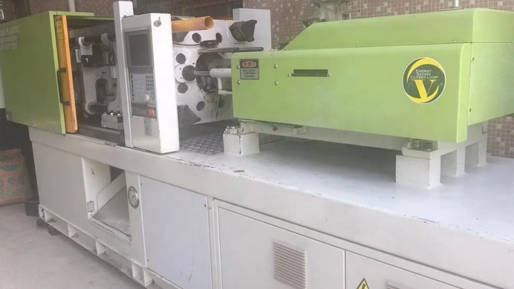 The price of a used injection molding machine in China/ ASIAN PLASTIC SM120TSV