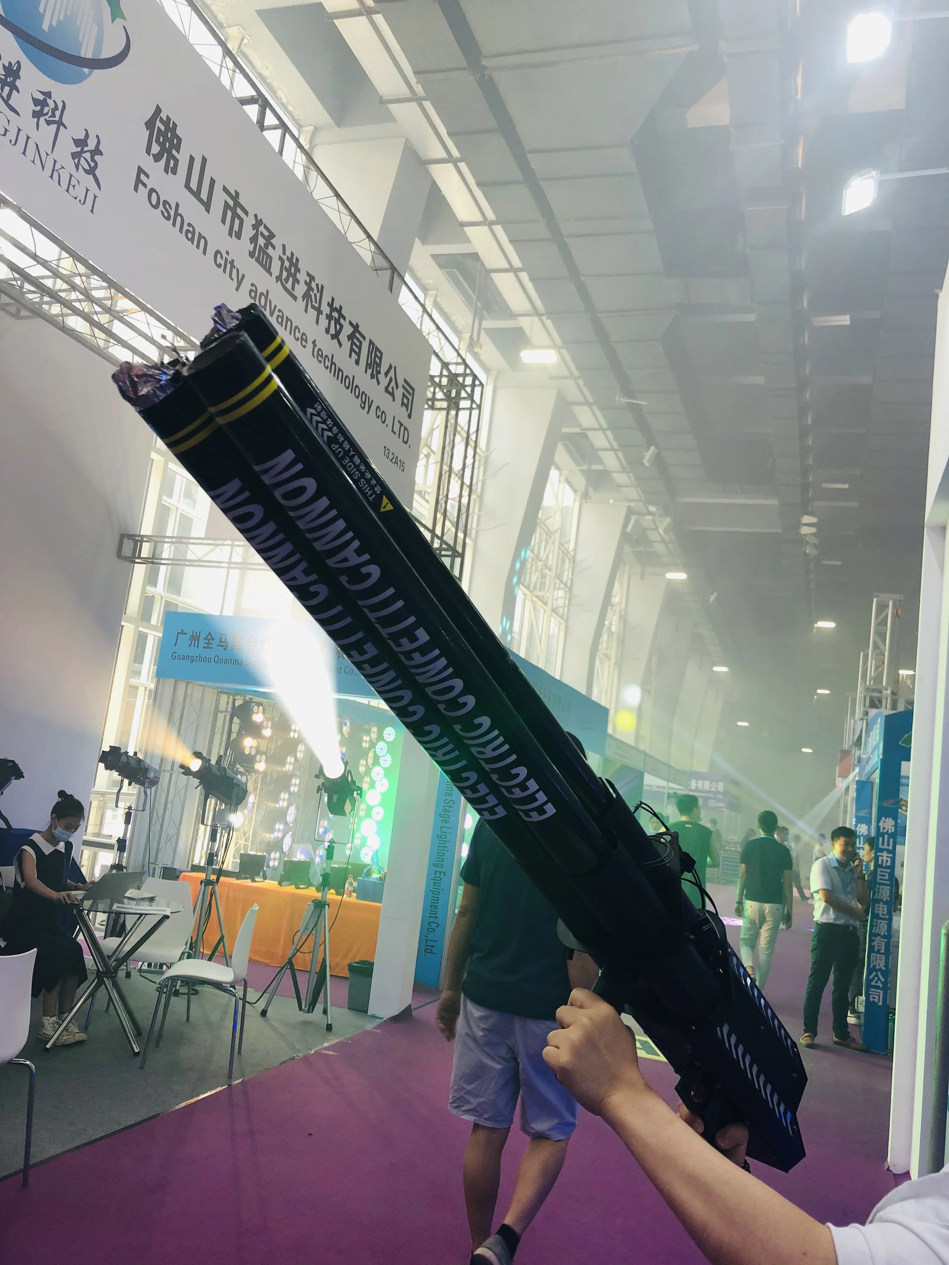 3 ways confetti gun with rechargeable