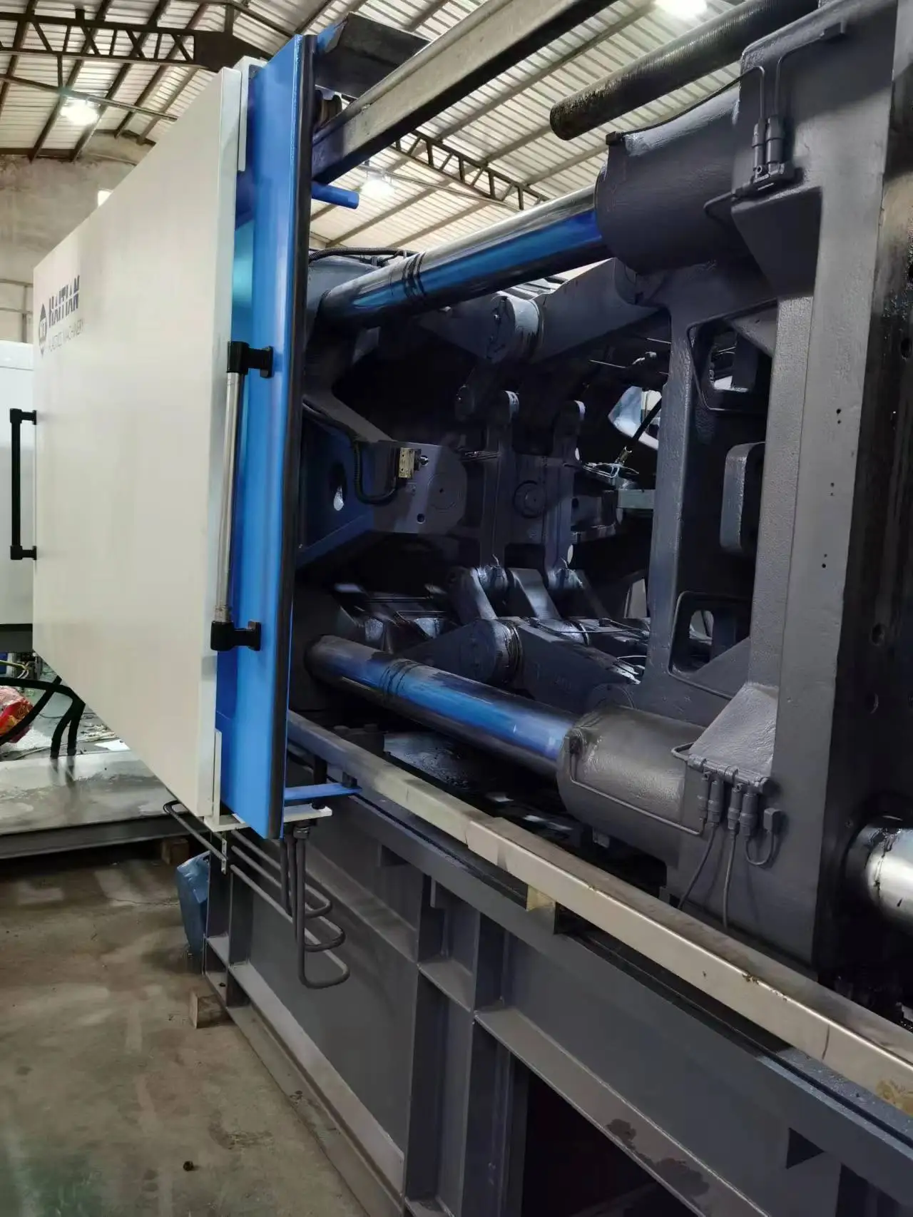 Used 320 Ton MA3500 Haitian Plastic Injection Machine