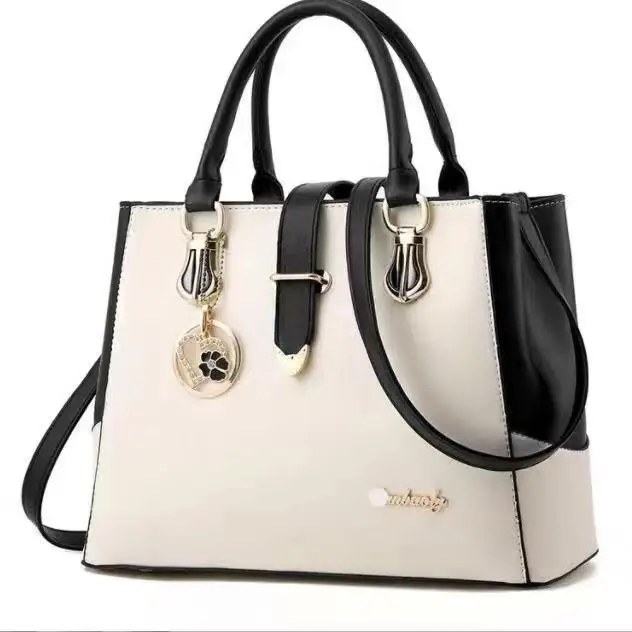 2022 New Female Handbag Korean Version Fashionable Sweet Autumn And Winter Style Large Capacity One-shoulder Crossbody Bag