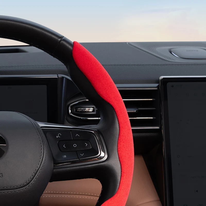 Car Steering Wheel Cover Winter Suede Trim Protector Anti-skid Steering Wheel Plush Card Cover Four Seasons Universal