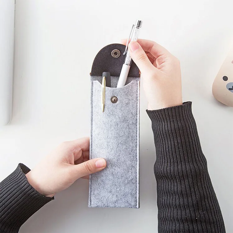 Новый пенал для канцелярских принадлежностей с напечатанным логотипом