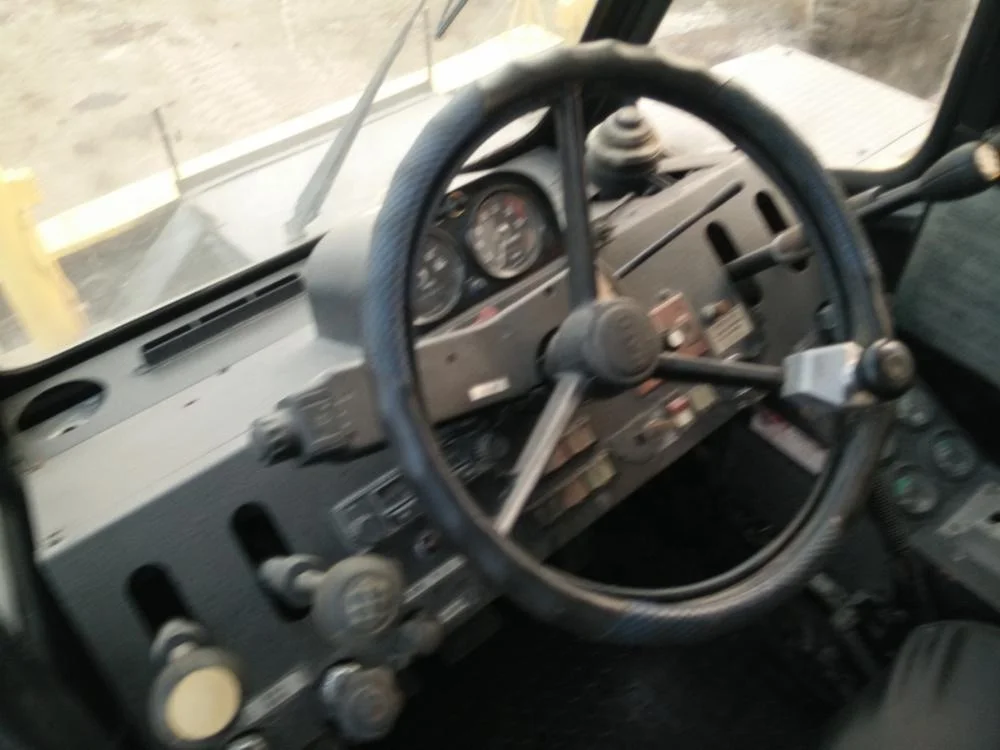 Used Construction Energy Saving KR-25H Rough Terrain Crane