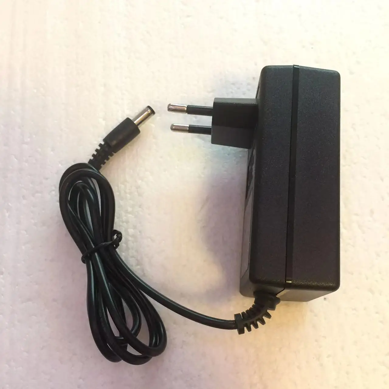 24 watt power adapter 12V 2A wall mount ac dc switching power adaptor EU volt dc adapter 12v 2a power adapter
