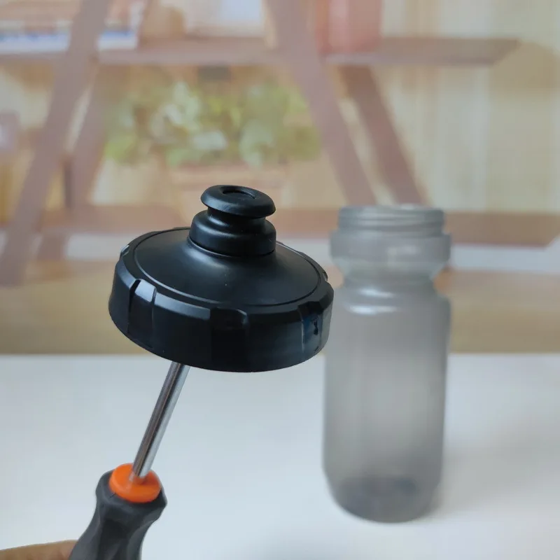 600ML Mountain Bike Water Bottle Leak Proof Road Bike Kettle Portable Outdoor Fitness Sports Cycling Water Cup