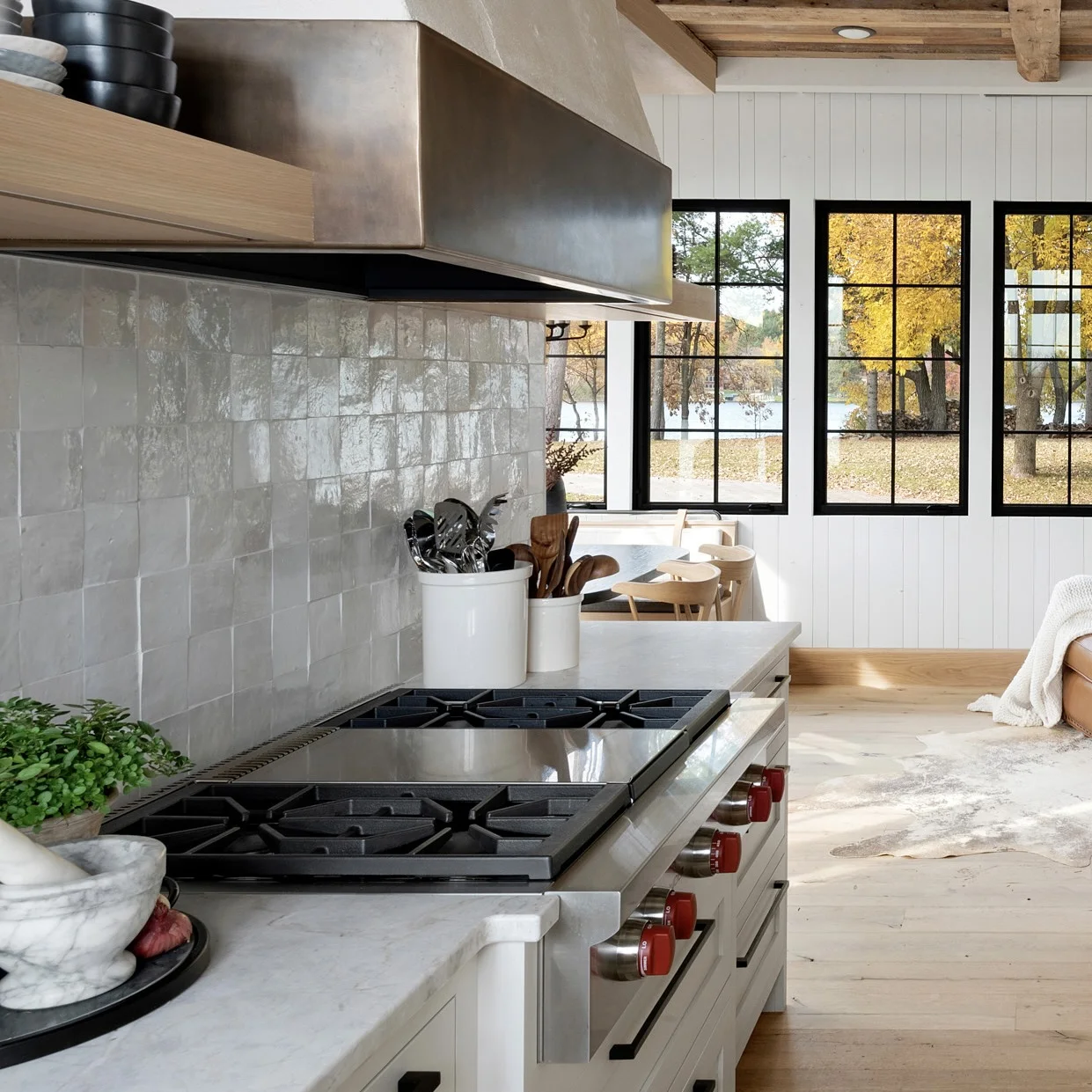 Kitchen cabinet mdf plywood supplier design modular modern wood furniture kitchen cabinet Rustic style