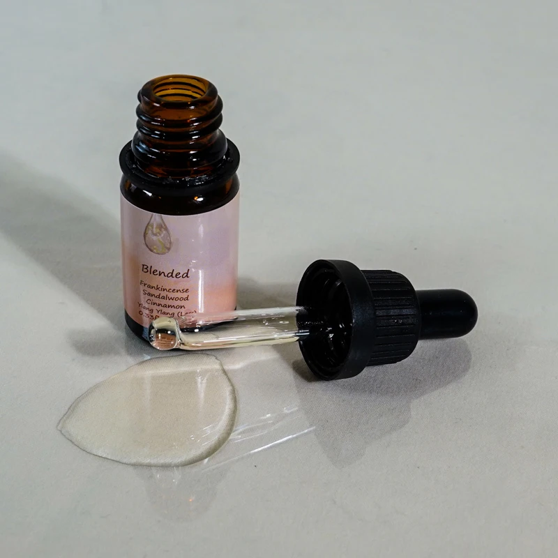 OEM plant compound cinnamon sandalwood chamomile essential oils wholesale prices 100% natural bulk cases natura essencial oil