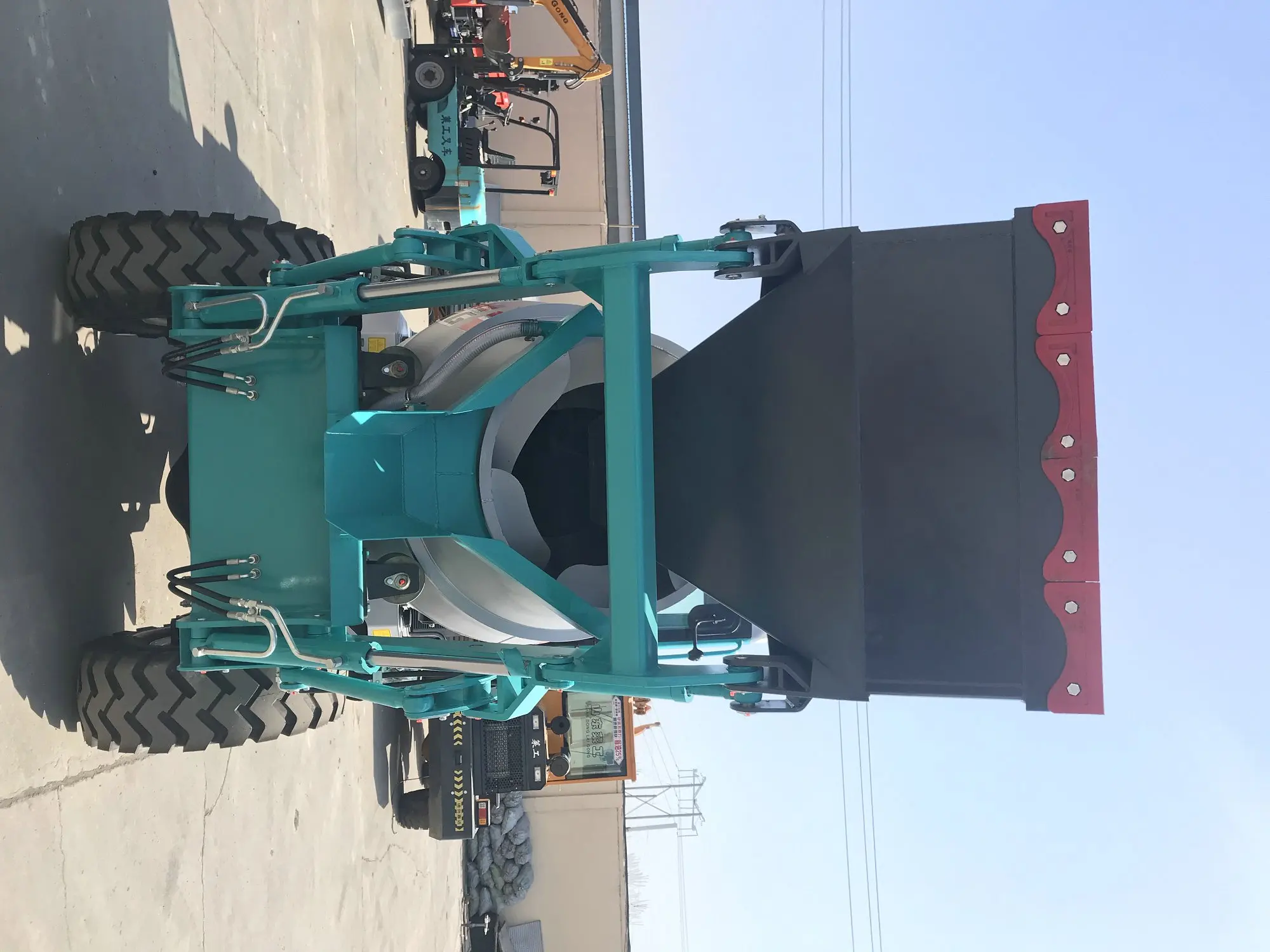 Laigong H15 1.5m3 Самостоятельная погрузка небольшой мобильный бетонный миксер машина самозагружающаяся