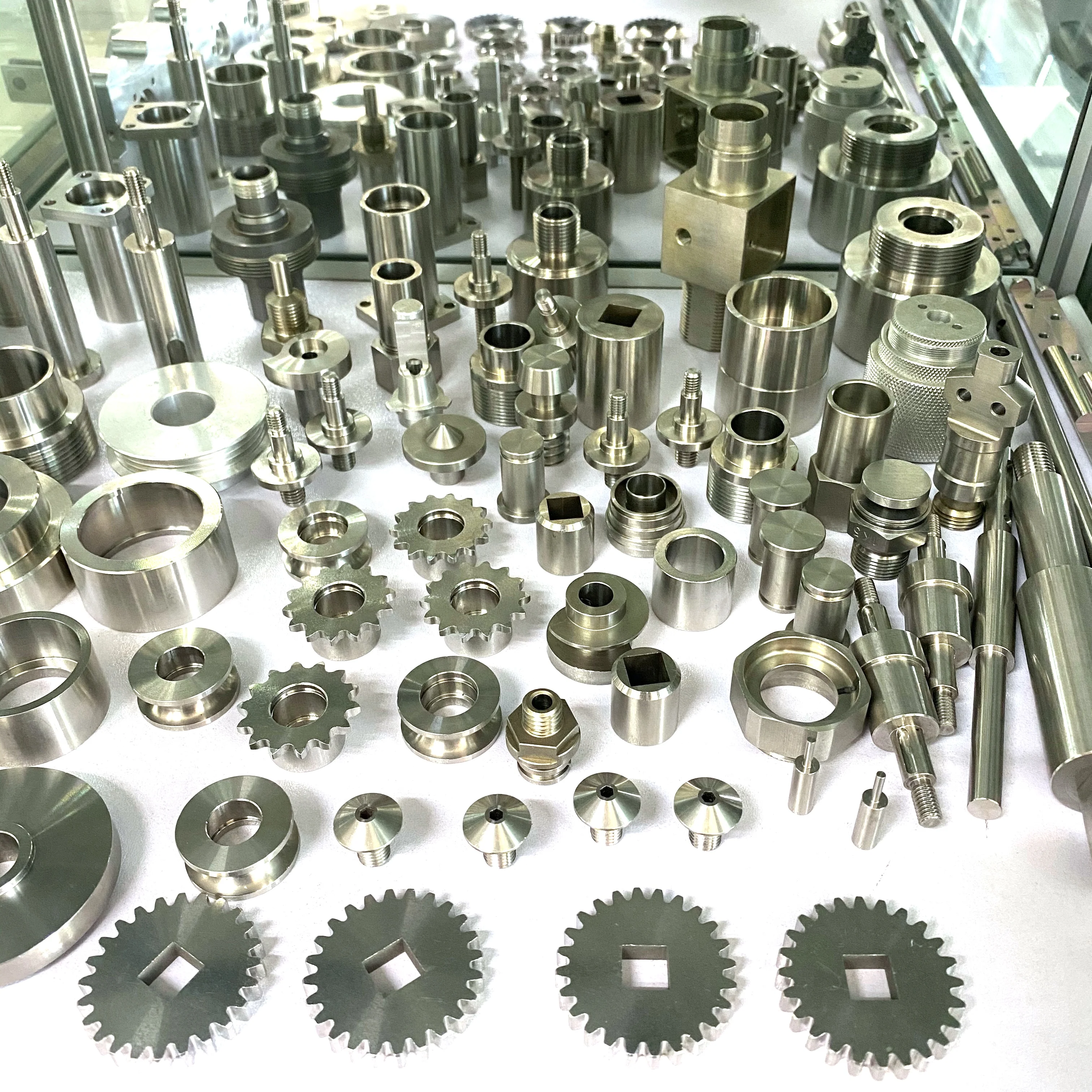 OEM вечная модель CNC фрезерный сервис для алюминиевых анодированных деталей изготовленных металлических компонентов с монтажным обслуживанием