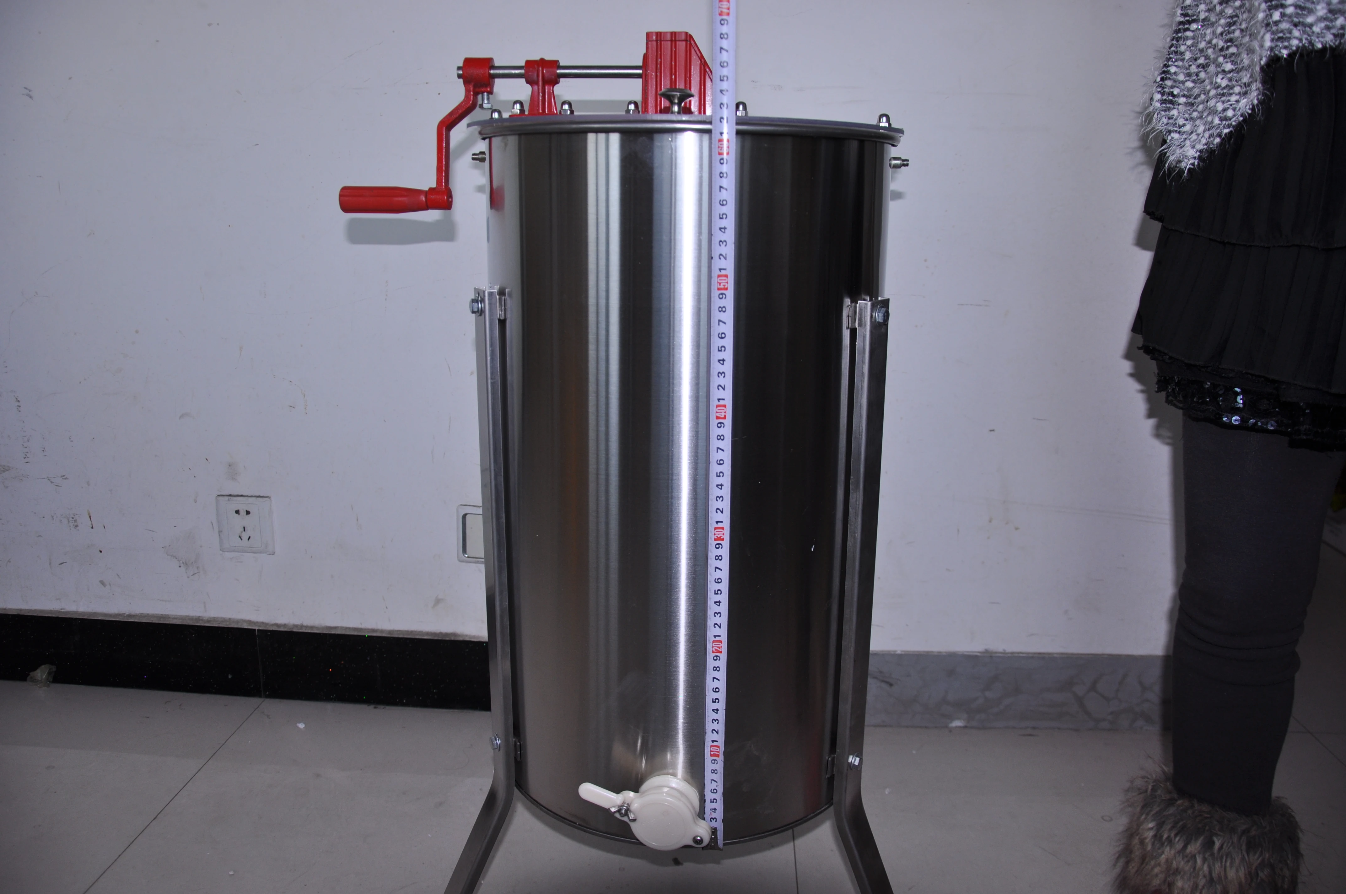 Plastic honey extractor centrifugal honey extractor