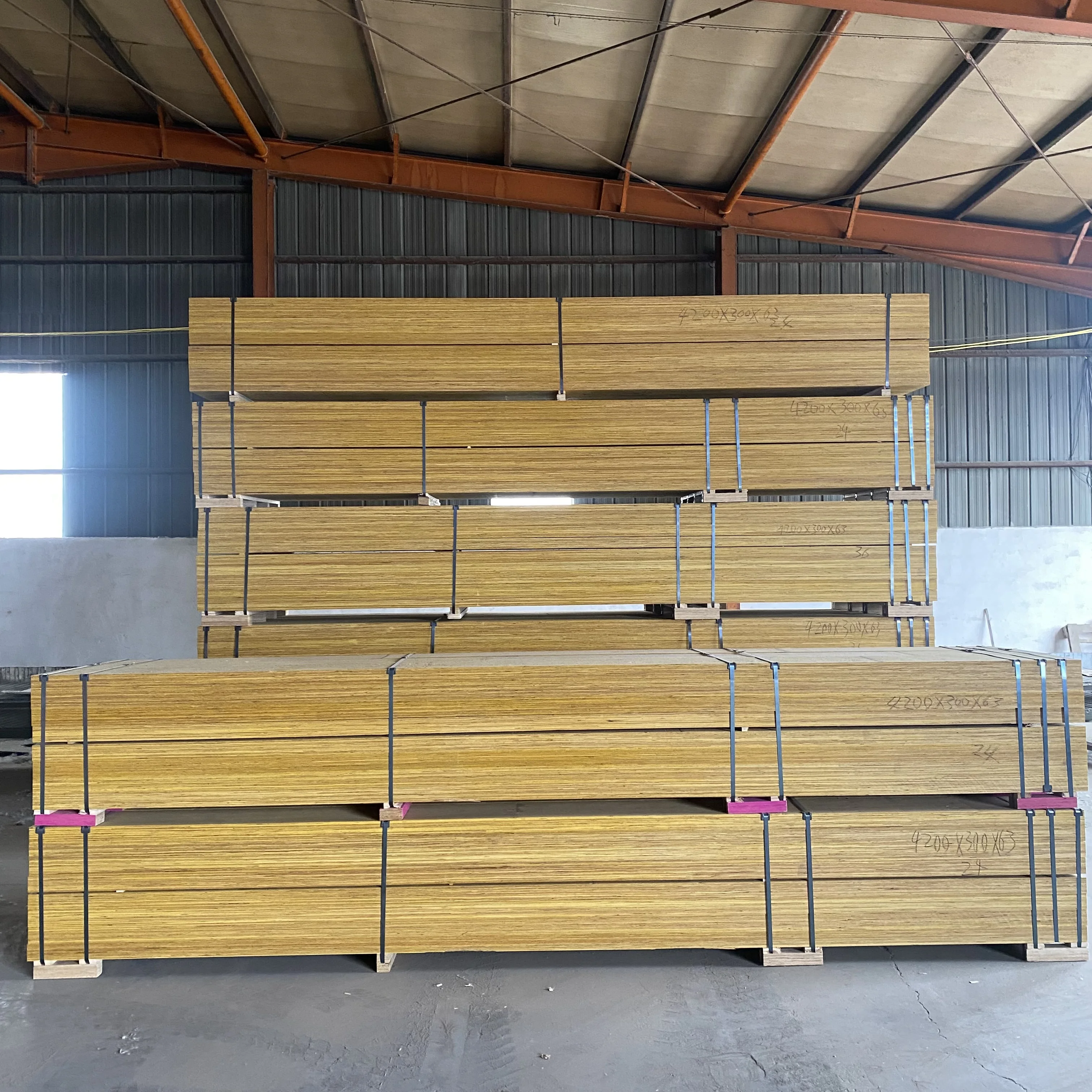 pine LVL beams yeluwood 25mm 30mm thick plywood price standard Wooden square board for Building keel