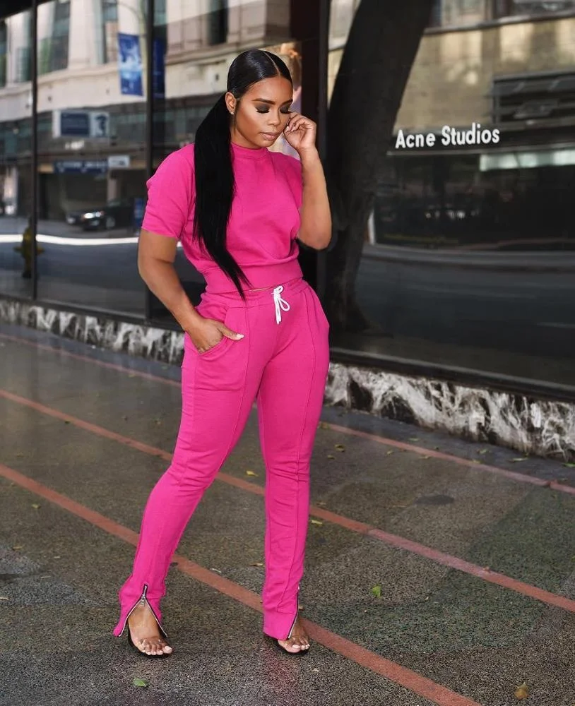 
Customized Logo 2020 Cheap Women Fitness Yoga Wear Sets Feet Zip Suits Blank Short Shirt Suits Wholesale Tracksuits 