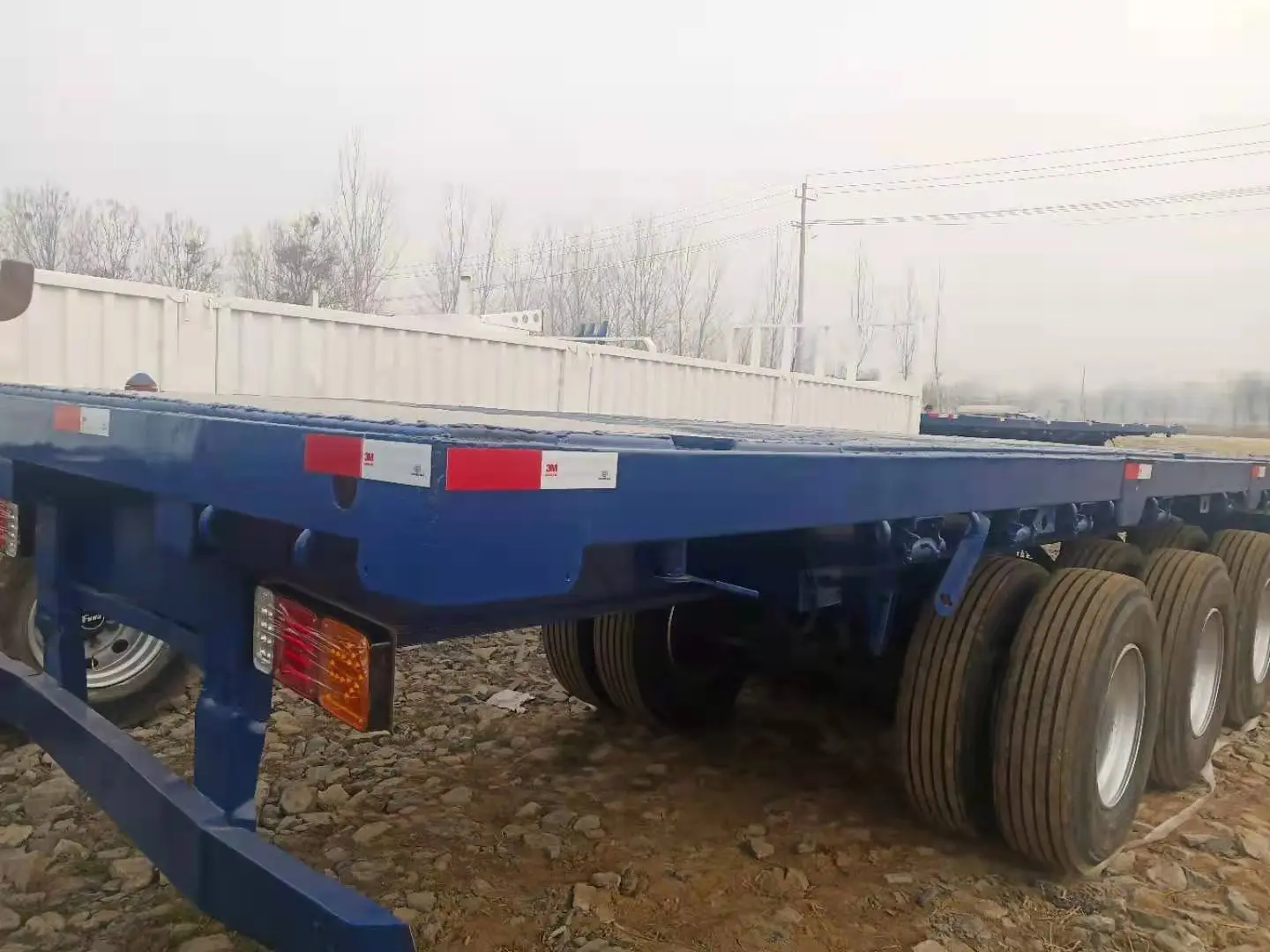 Совершенно Новый полуприцеп 3-осный с плоской платформой 40ft 20ft контейнерный логистический транспортный грузовик