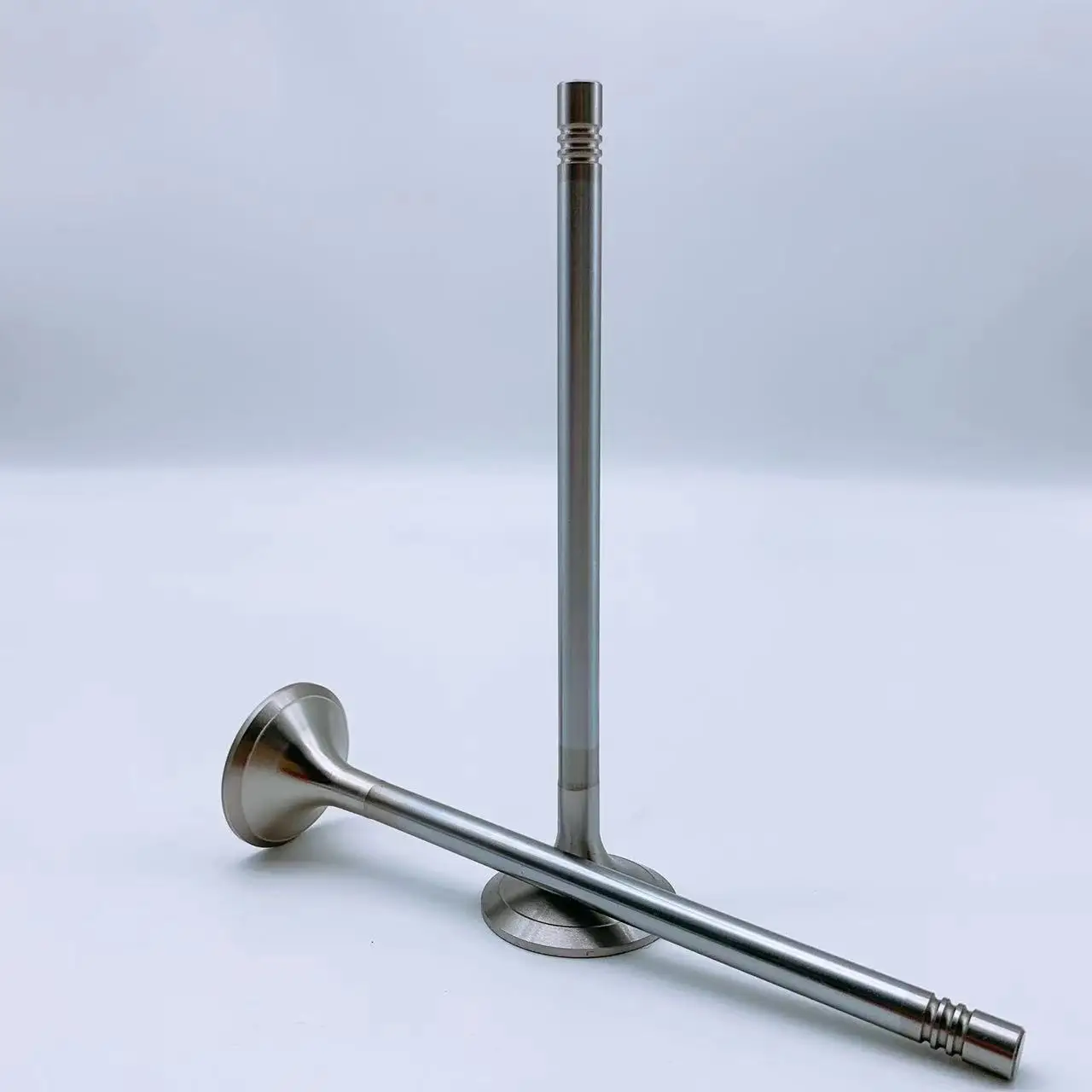 Auto Parts  RF8 RD8 PF6 Engine High Quality 13202-97104 13202-96003 13202-96004   Exhaust  Engine Valve