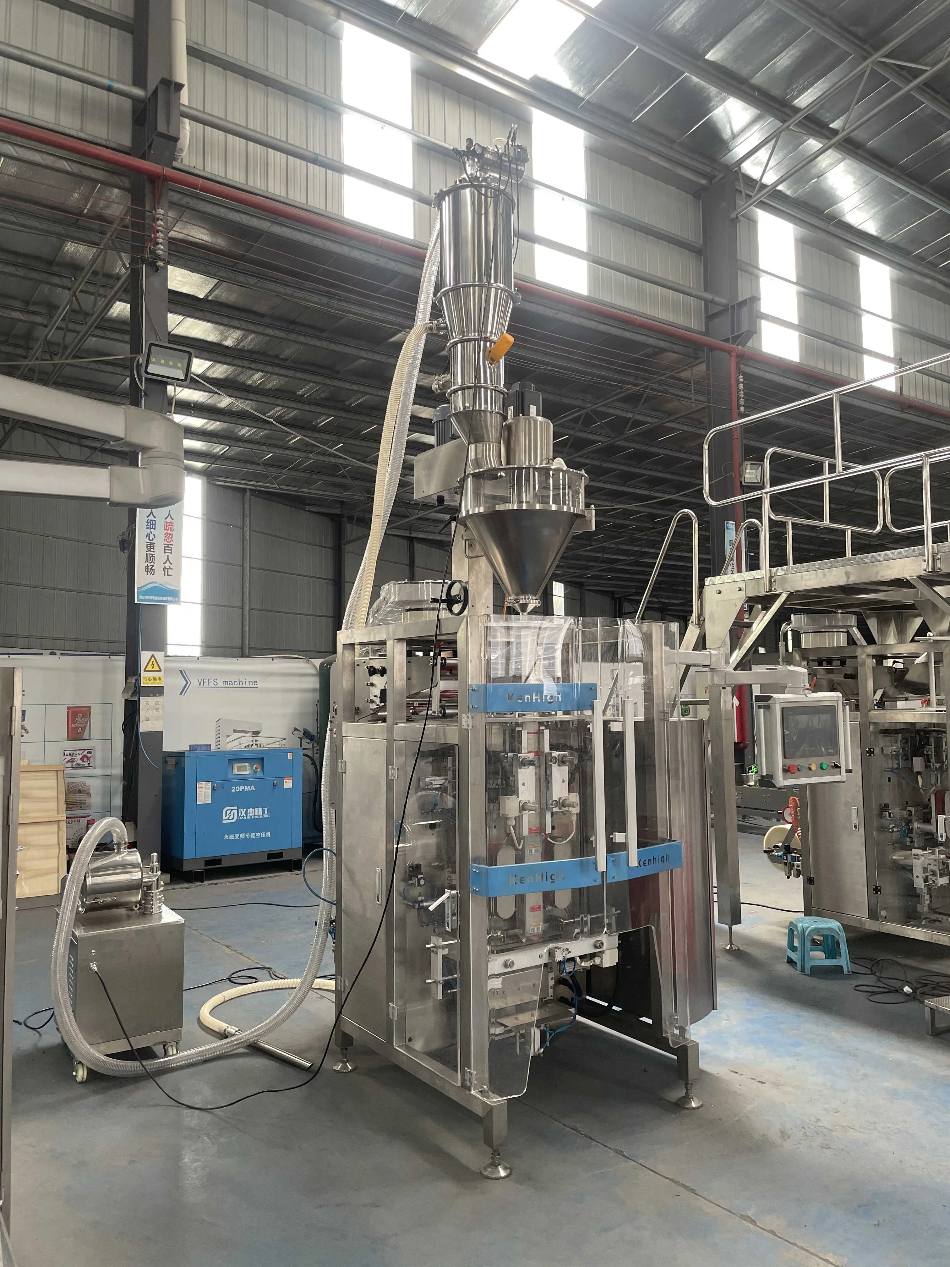 China Automatic VFFS Organic Fertilizer Starch Flour Seasoning Sugar Spices Coffee Powder Packing Machine