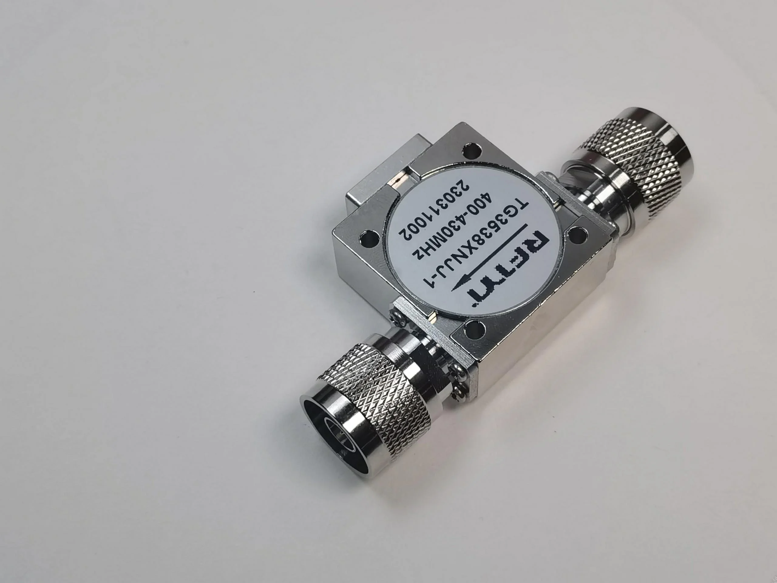 Низкие вносимые потери UHF 1000-1500 МГц 30 Вт РЧ коаксиальный широкополосный изолятор/Isol для прецизионных систем