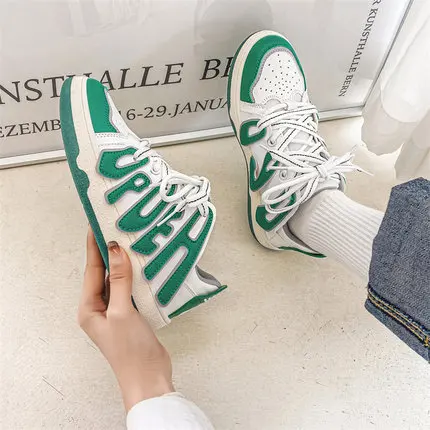 Wholesale high quality new designer brand luxury air men running canvas trendy  walking style sports casual shoes stock sneakers
