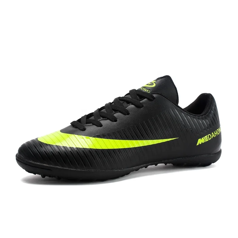 
School Indoor Lawn Training Shoes Low-cut Nail Football Shoes Custom Non-slip Soccer Shoes 
