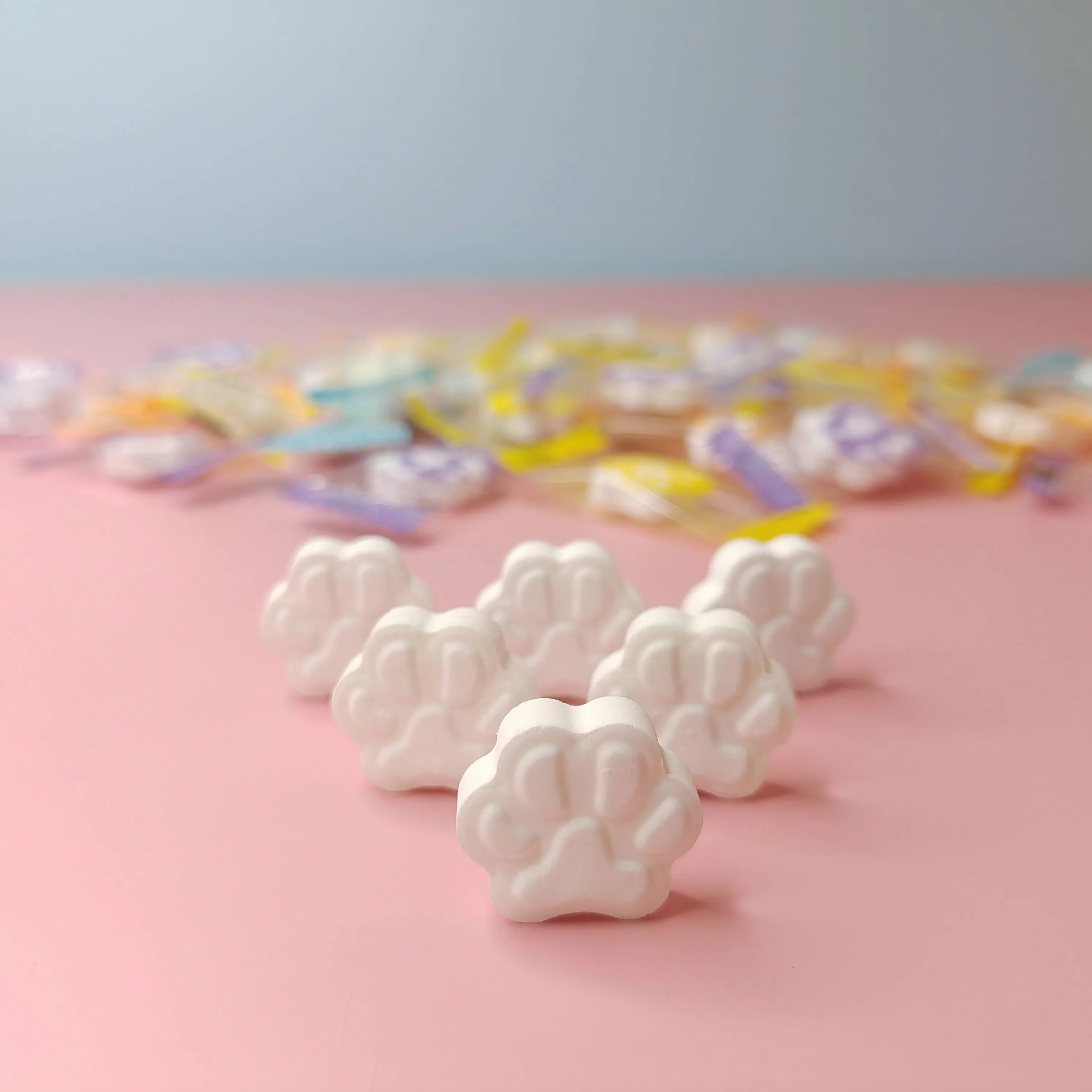 Cat paw sugar free candy Probiotic bubble candy Chewy Mints Popular Snack Peach Fruit Flavor OEM Factory Direct wholesale