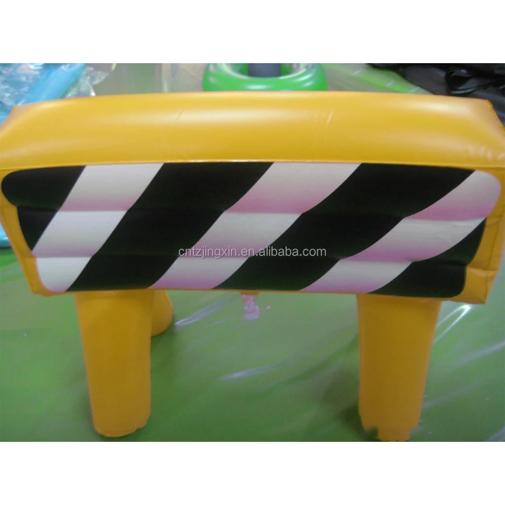 Factory Custom PVC Inflatable Road Signs Barricades Warning Triangles Blow Printed Road Signs Parties Events Game Props New