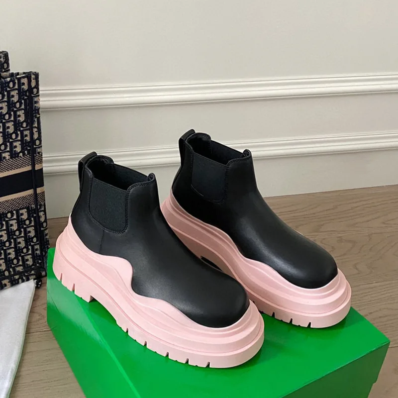 Hot Sale Winter Casual Platform Women Chukka Boots Fashion Famous Brand Anti-slip Chunky Chelsea Boots For Ladies