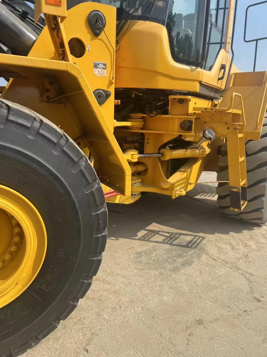 In good condition Used Volvo L180F diesel loader volvo wheel loader front loader