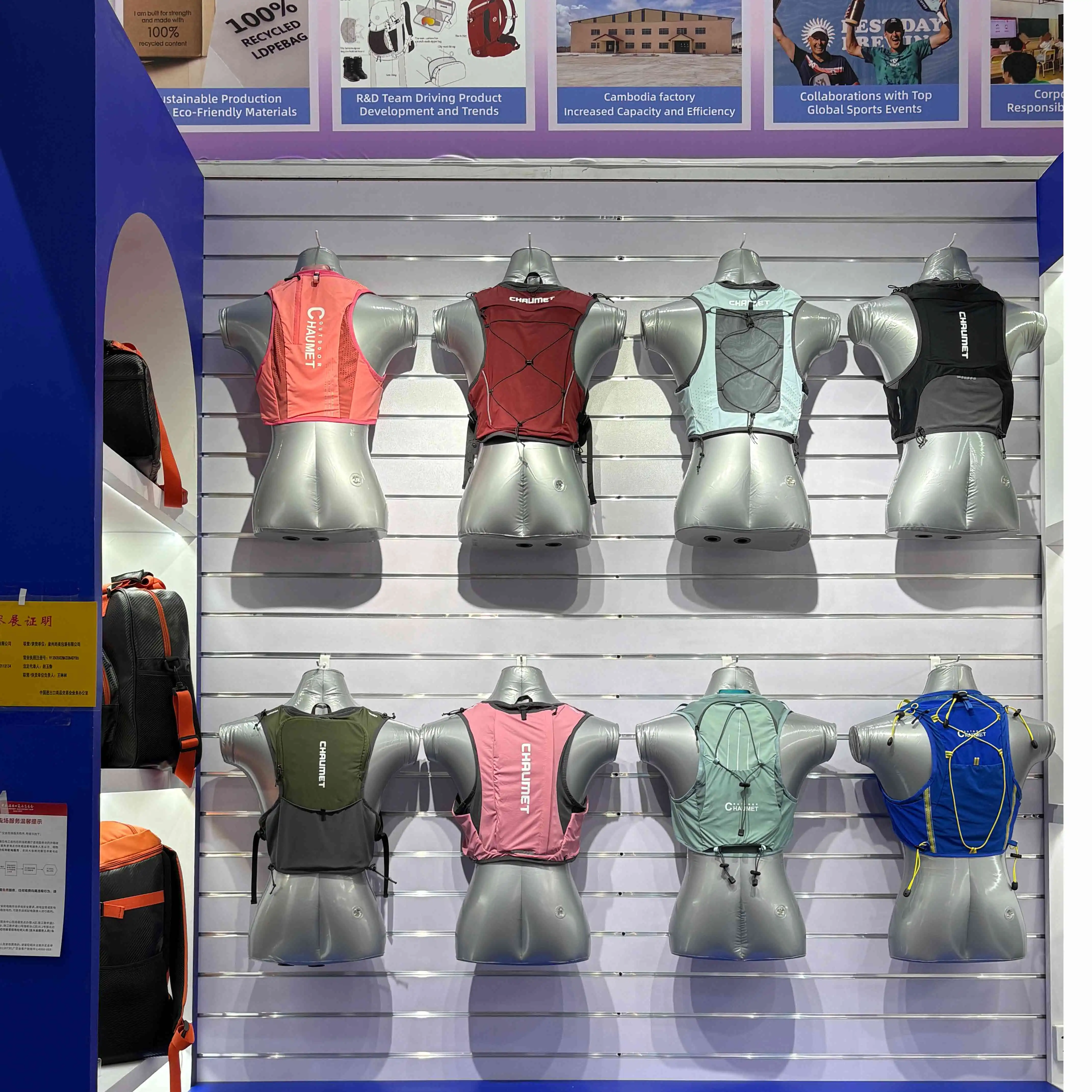 Custom breathable Waterproof Reflective Hydration backpack Bottle Chest Pack Phone Holder Running Vest Hydration Running Vest