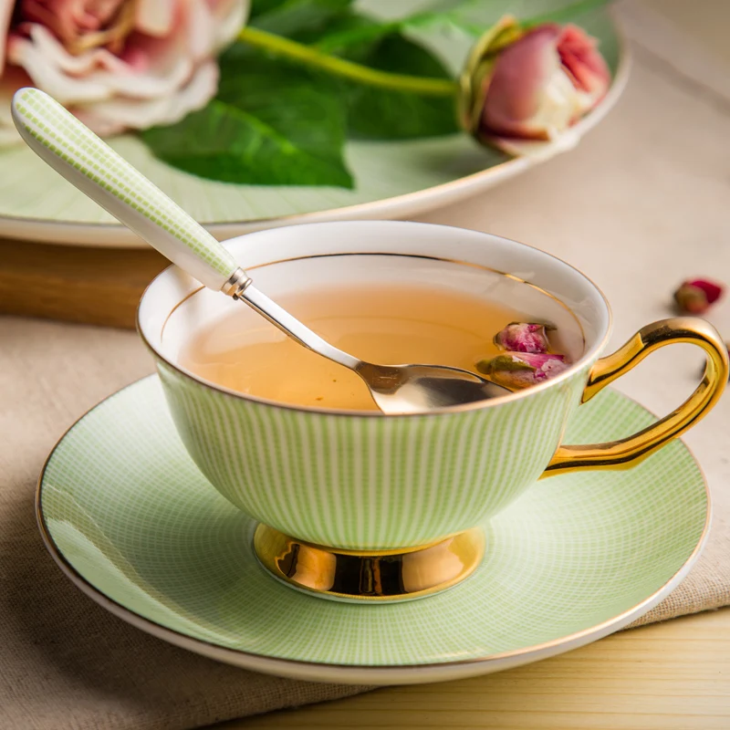 Bone China European Coffee Cup Set Creative Home British Style Ceramic Tea Cup Saucer Set For Gifts