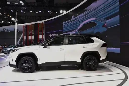 Высококачественные новые автомобили Toyota RAV4 4-цилиндровый 171hp Большой Космический 1-25000 пробег безнаддувный двигатель