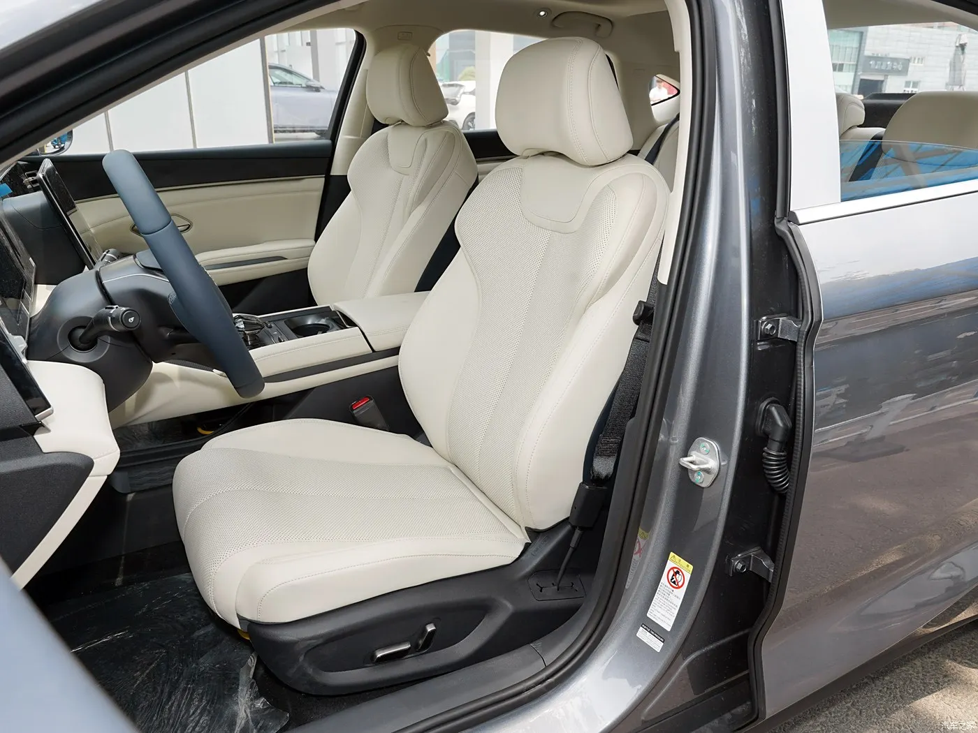 BYD Qin L 2024 DM-i 120KM Transcendent hybrid car for sale qin byd