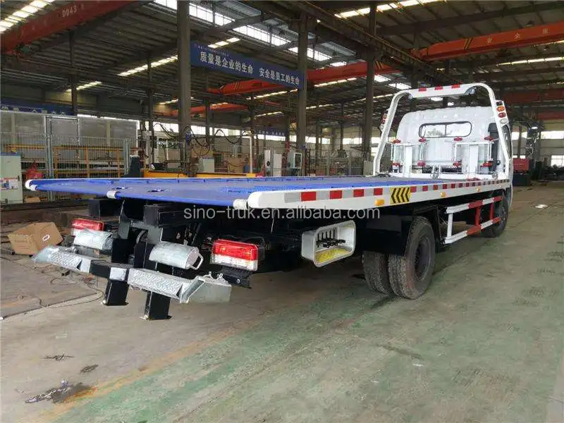 Howo 4X2 One Tow Two Road Accident Wrecker Can Be Deal with 2 Unit Trucks Truck Mounted Wrecker Body 5000x2300 8-10ton CN;SHN