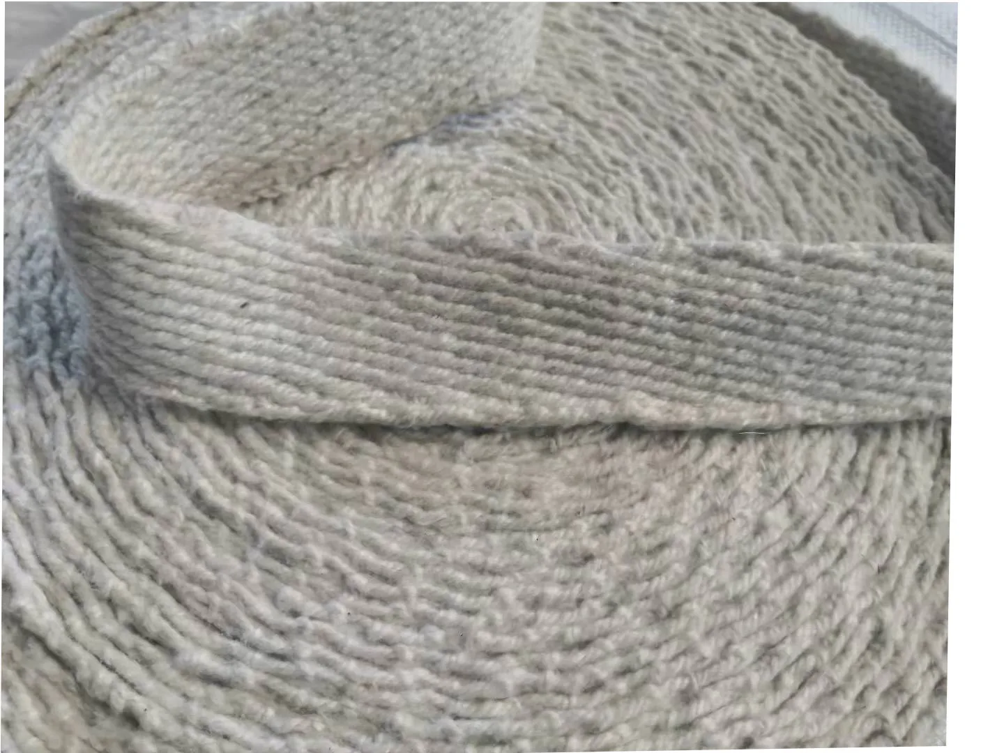 Glass Fiber or Stainless Steel Reinforced Aluminium Silicate Fiber Ceramic Fiber Cloth Yarn Tape Rope