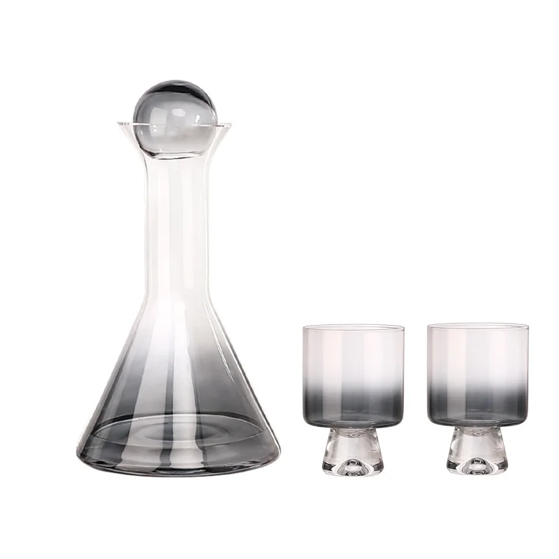 Luxury Crystal Glass Decanter Whisky Dispenser Red Wine and Cool Water Bottle Cup Set for Whiskey Presented in a Gift Box