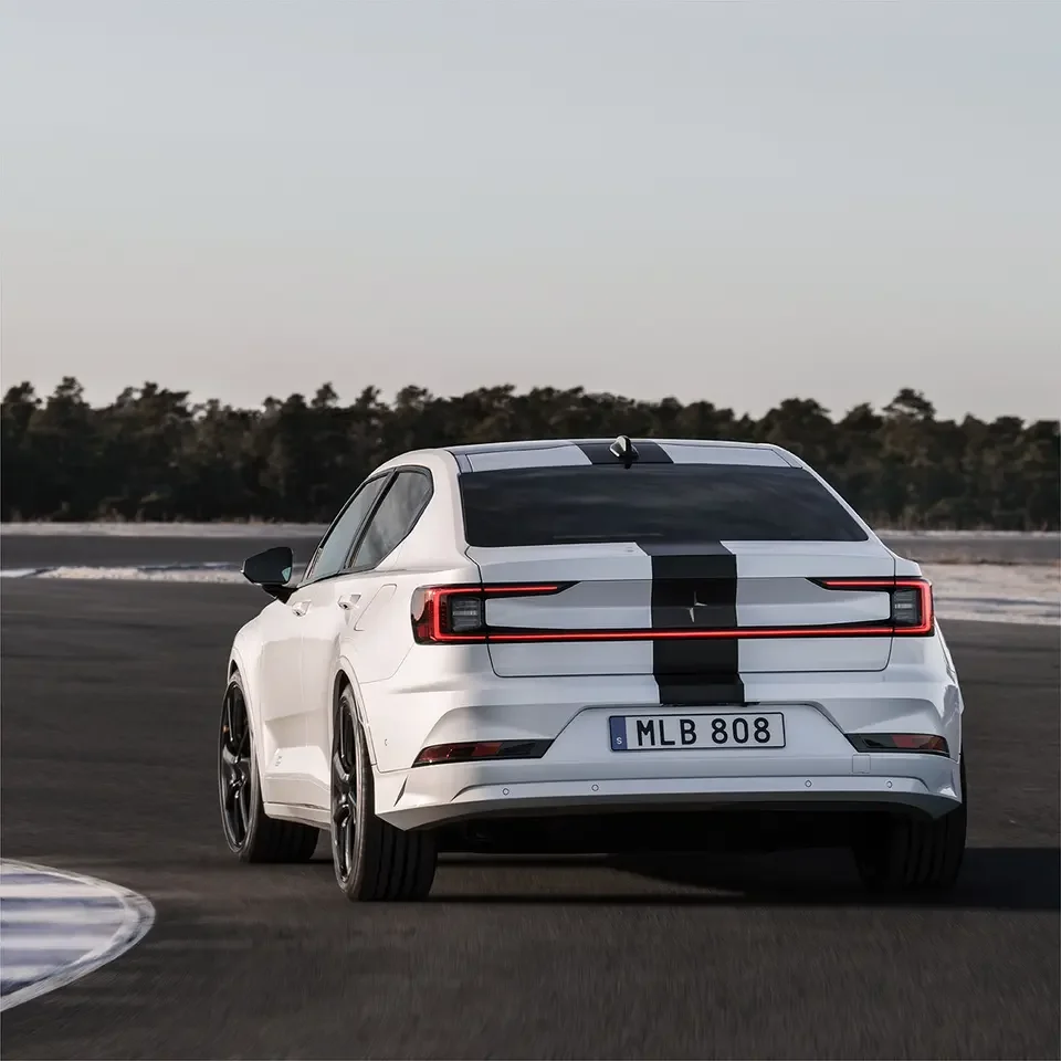 Electric compact sports car long range 450km with 300 kw motor power dual motor AWD polestar 2 hatchback luxury vehicles