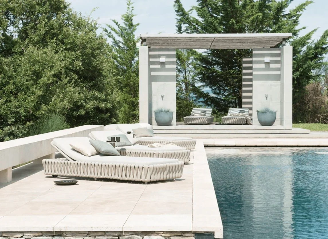 Foshan Supplier Anti-Uv Waterproof Luxury Sun Bed Lounger Outdoor Rattan Sofa Lying Bed